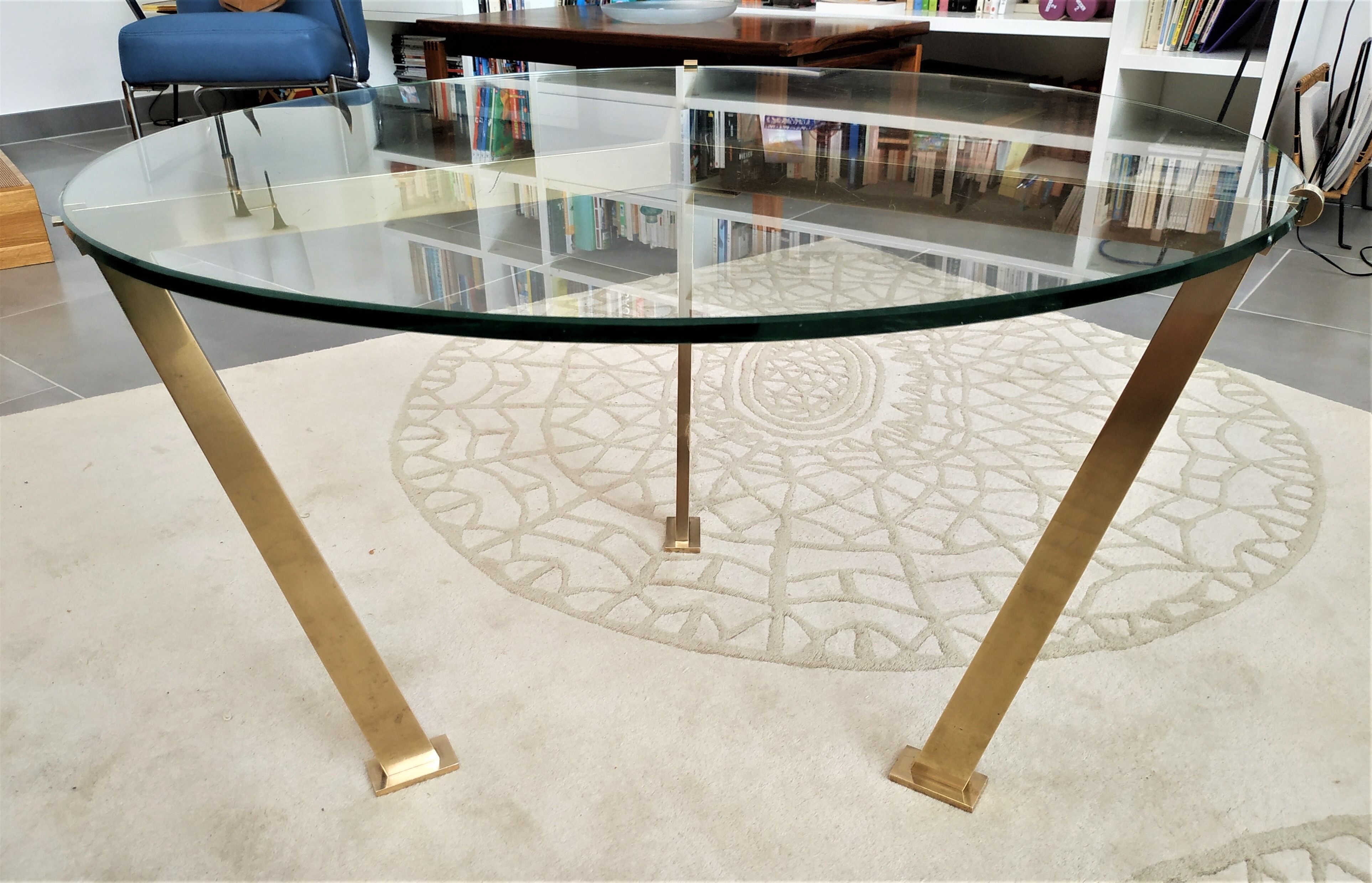 Brass round coffee table with 70s glass tray
