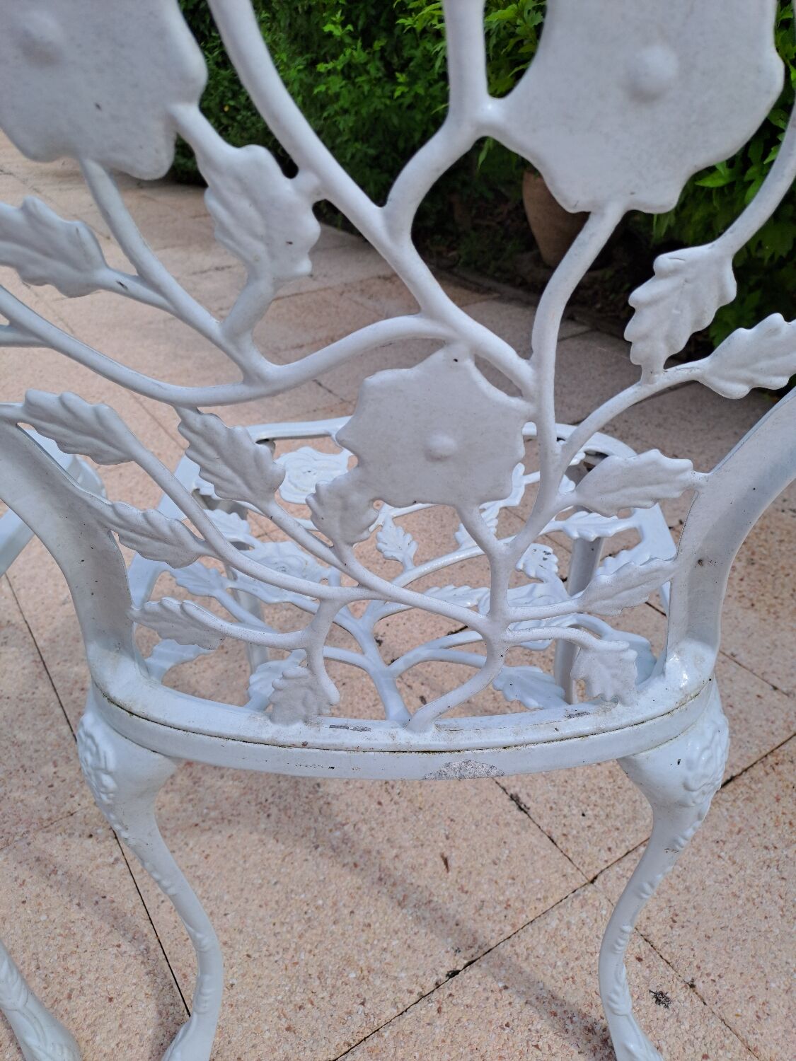 2 cast aluminum garden chairs