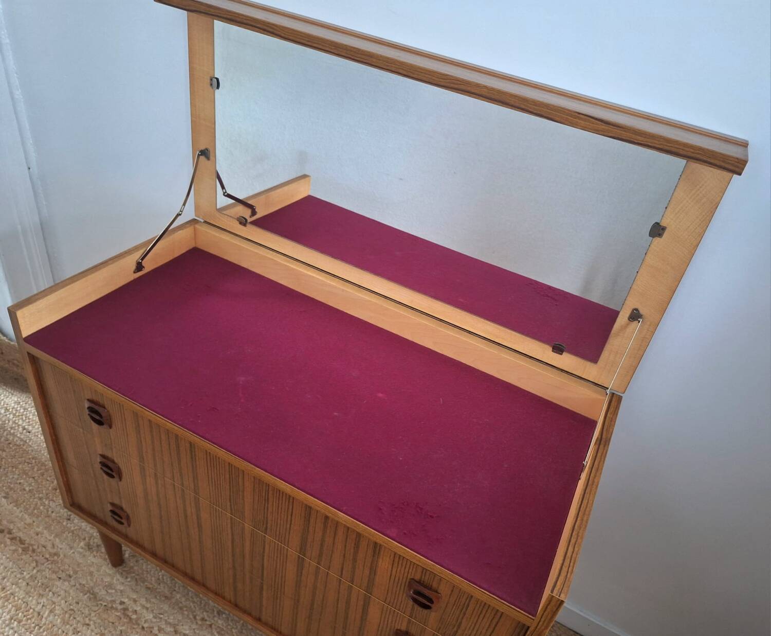 Vintage dressing table, vintage antique furniture