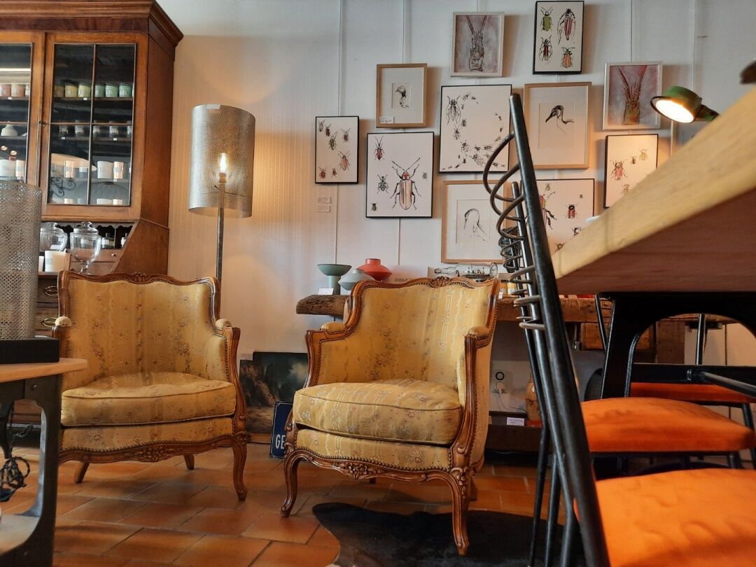 Pair of shepherdesses louis XV style