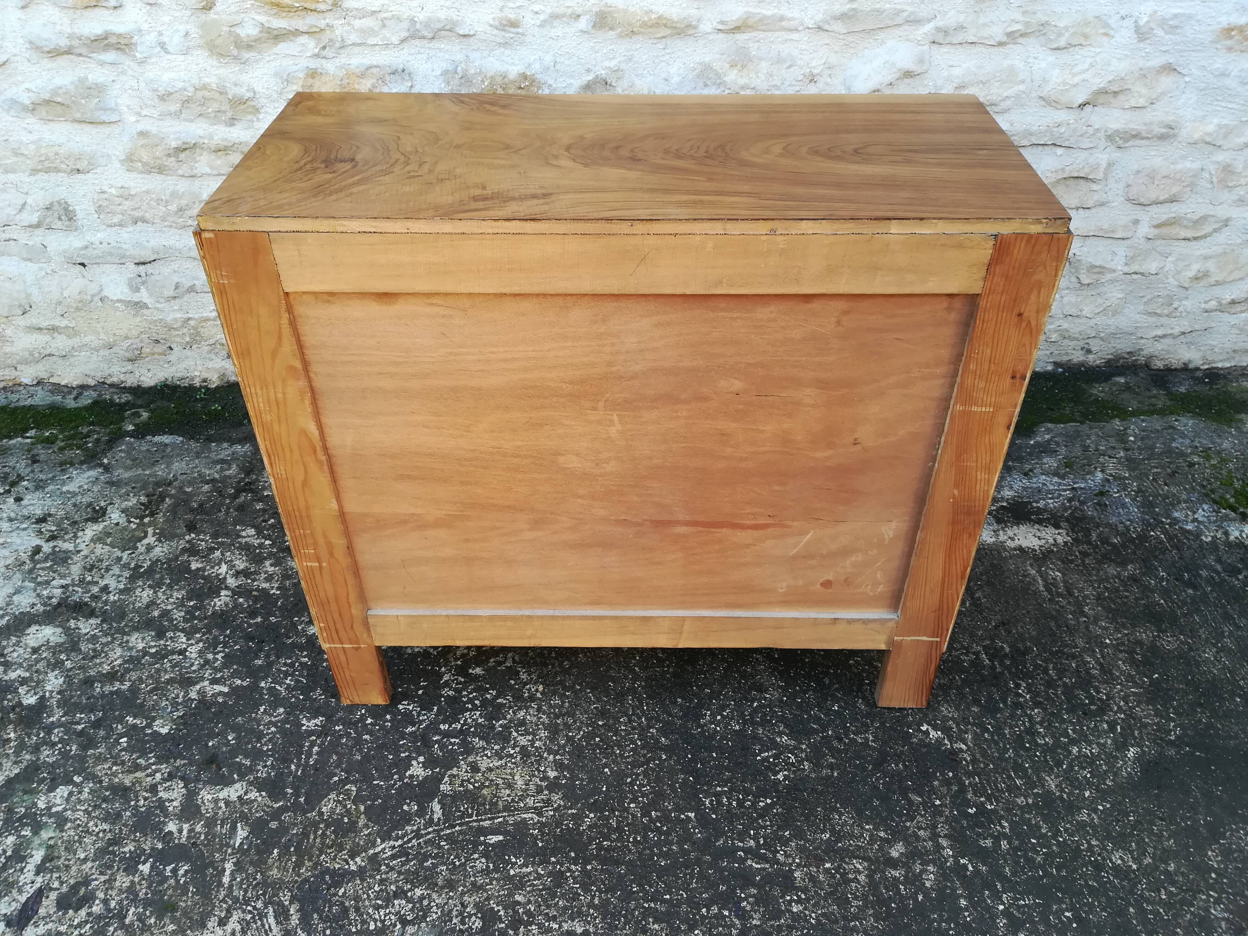 Vintage chest of drawers
