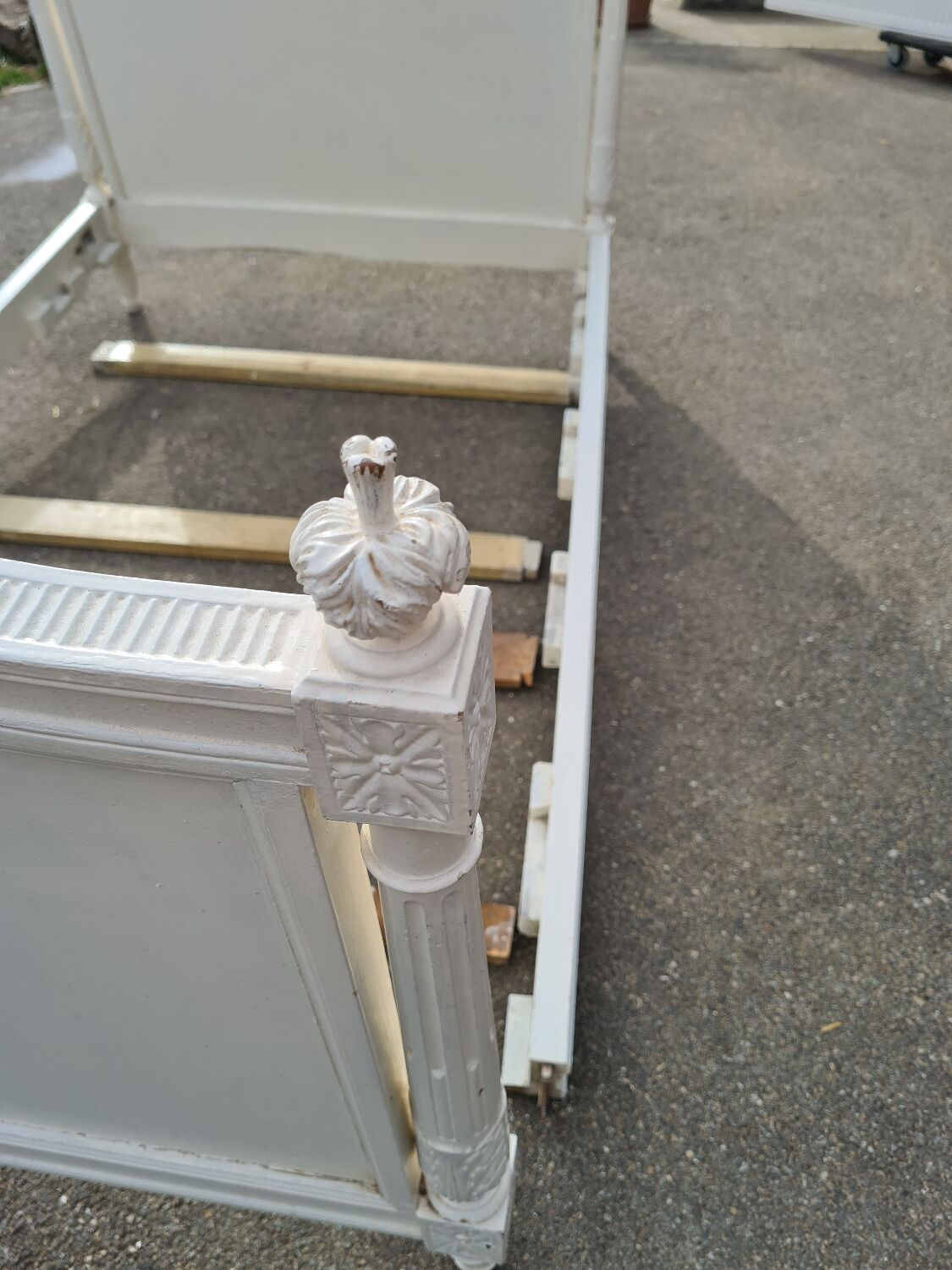 Bed 1 person Louis XVI style