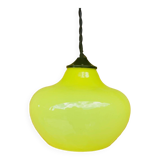 Suspension en opaline jaune vintage 70