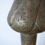 Very large floor lamp of mosqué in openwork brass decorated with calligraphy decoration in Tuluth