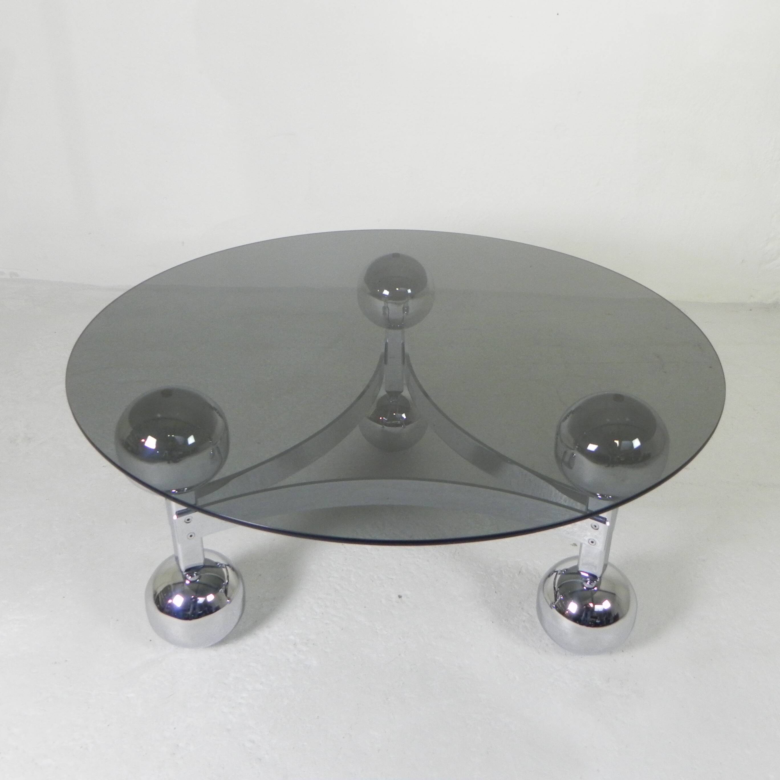 Space Age Sputnik coffee table, with a 1970s chrome base