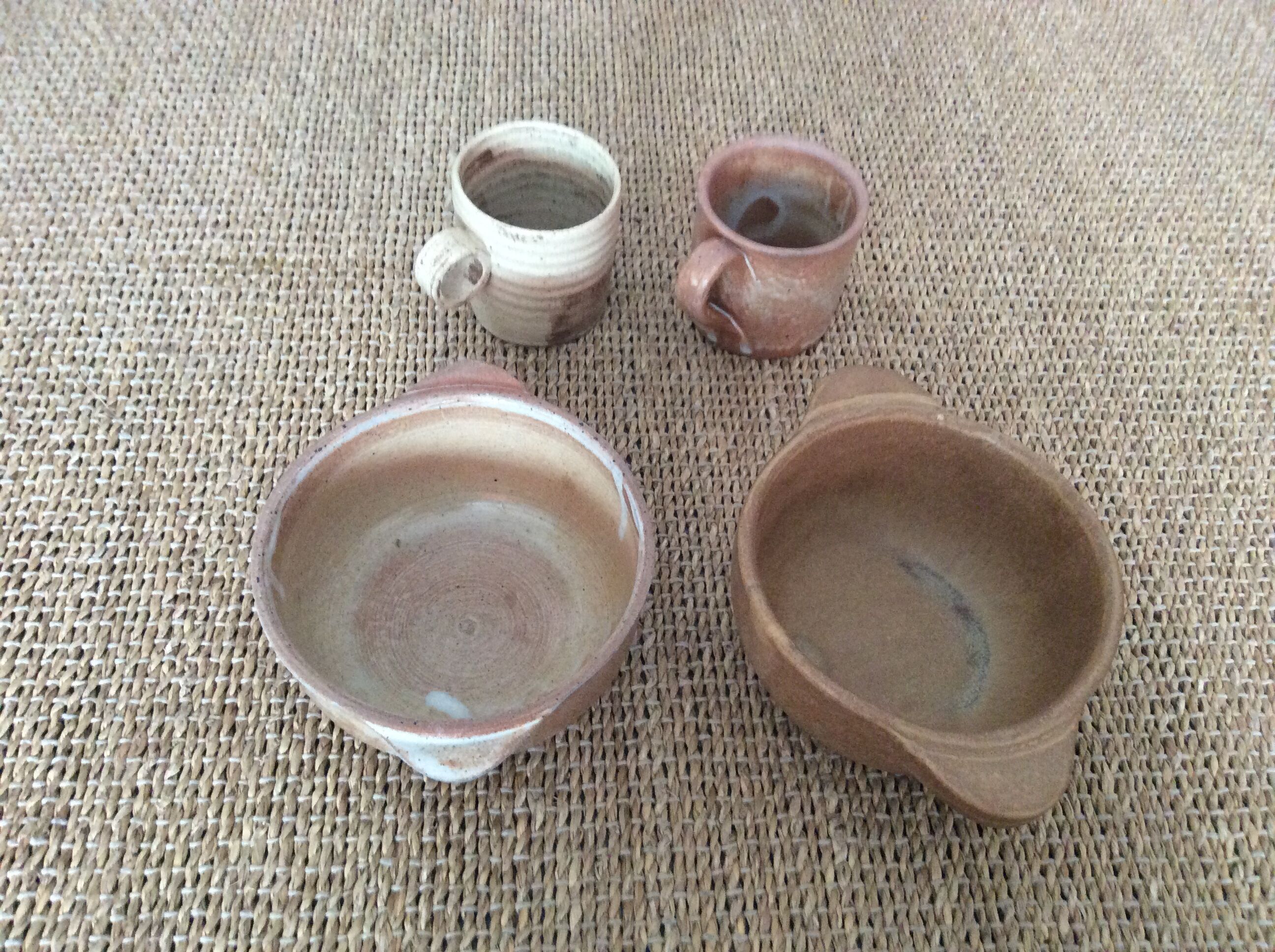 Set de tasses et bols en grès