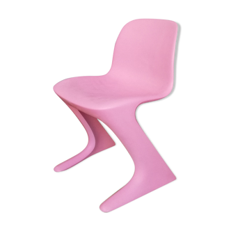 Kangaroo chair