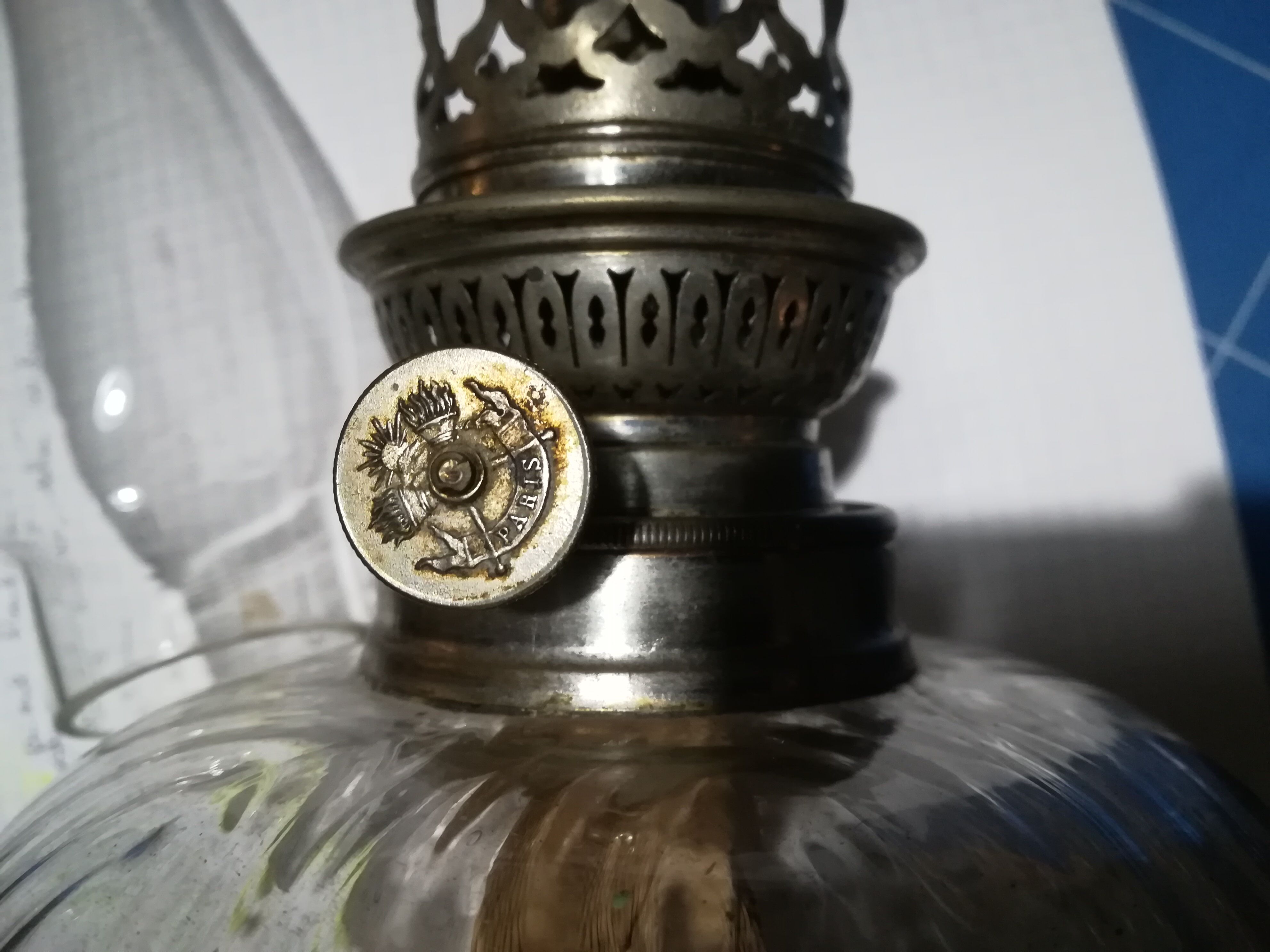 Oil lamp
