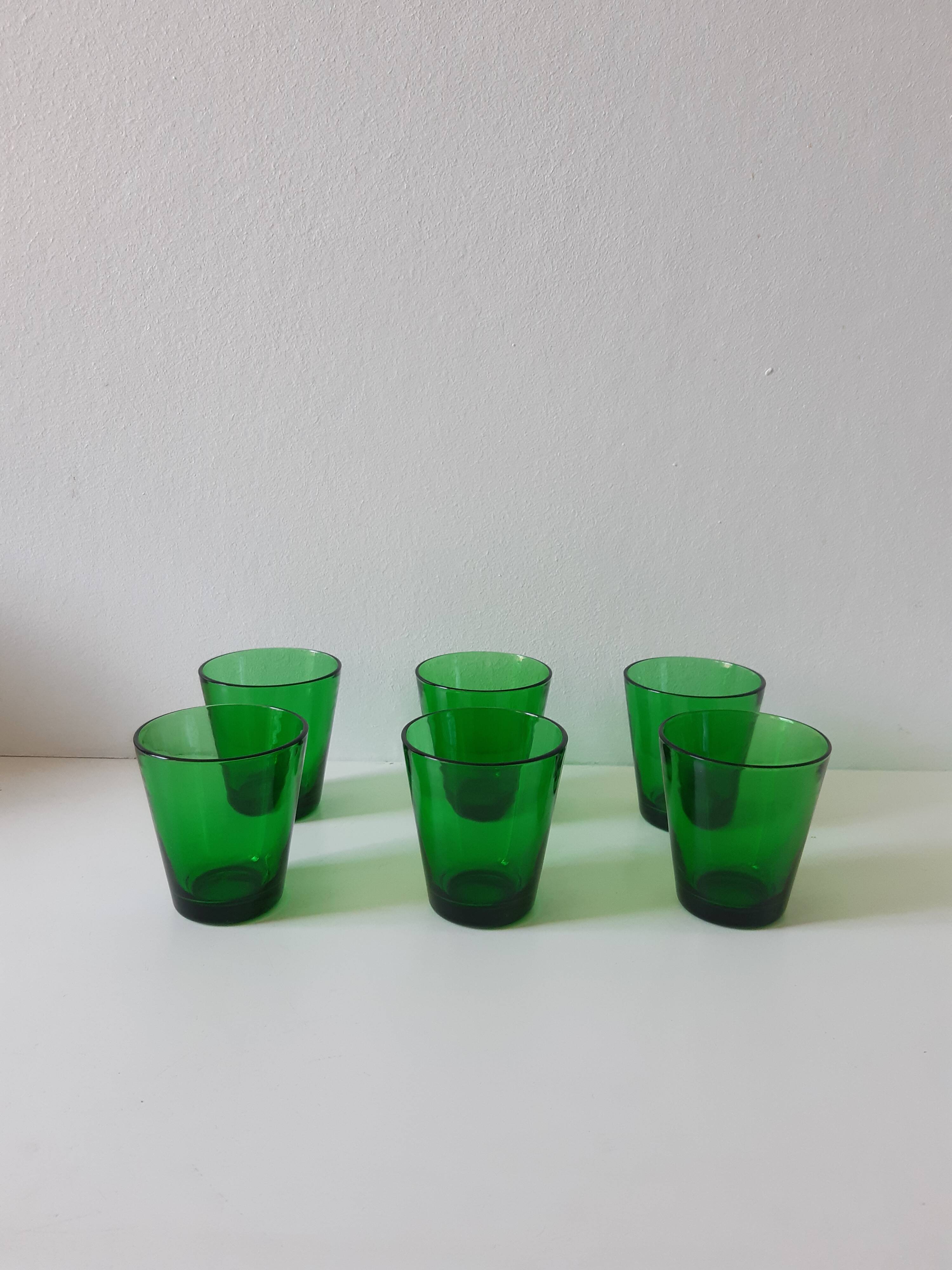 Set of 6 vintage green glasses