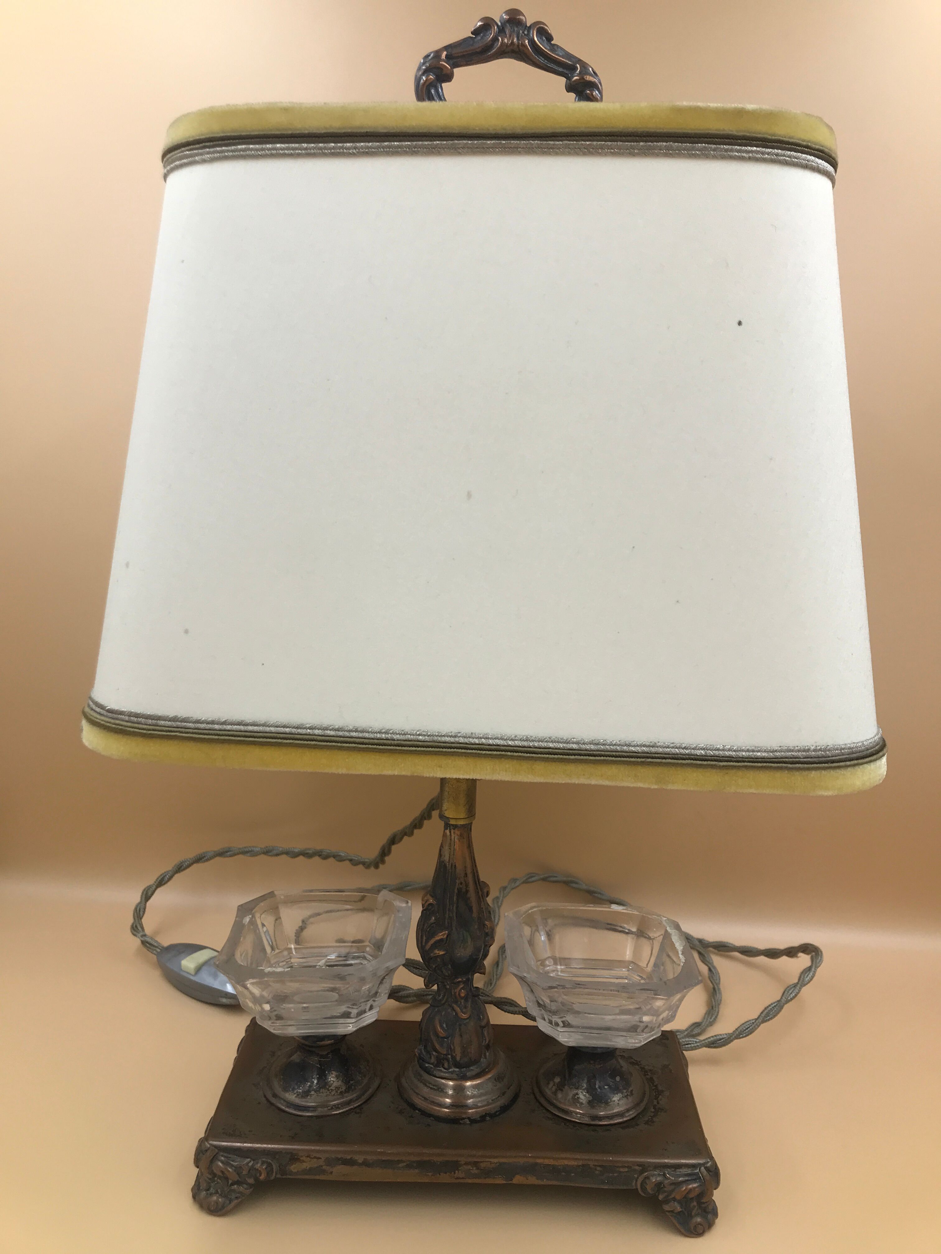 Lamp with bronze steel