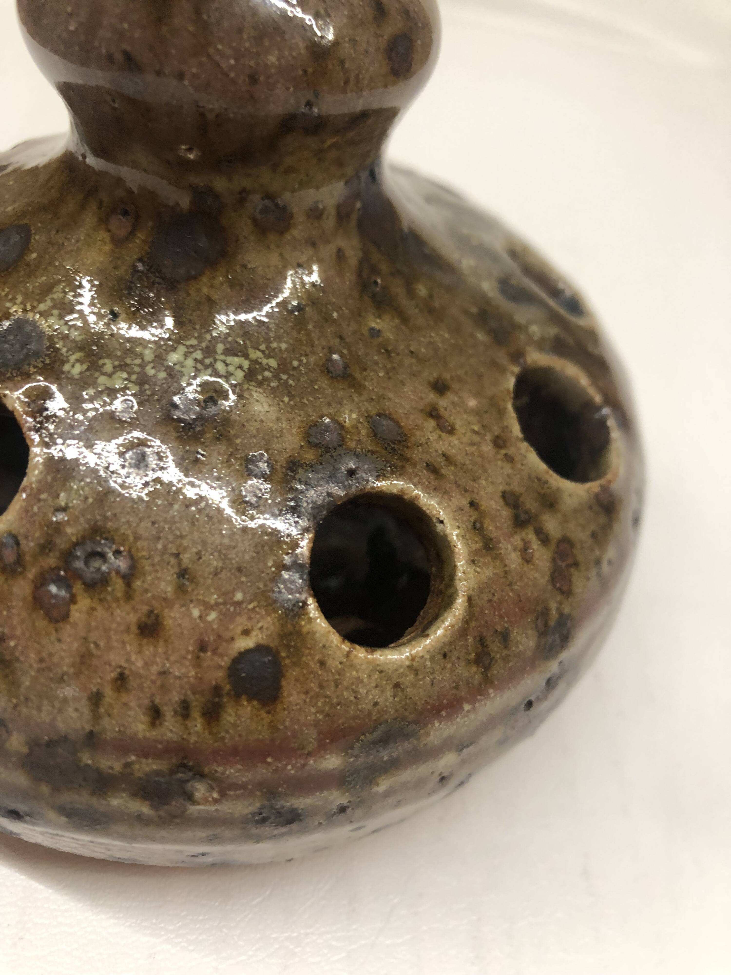 Vase en grès pyrité zoomorphe