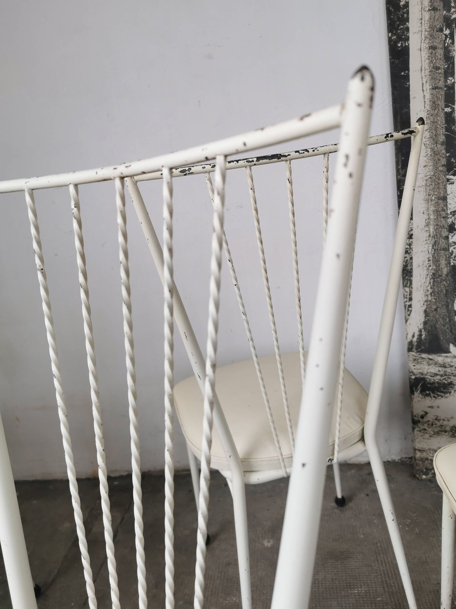 Set of 4 vintage chairs in metal and Skai
