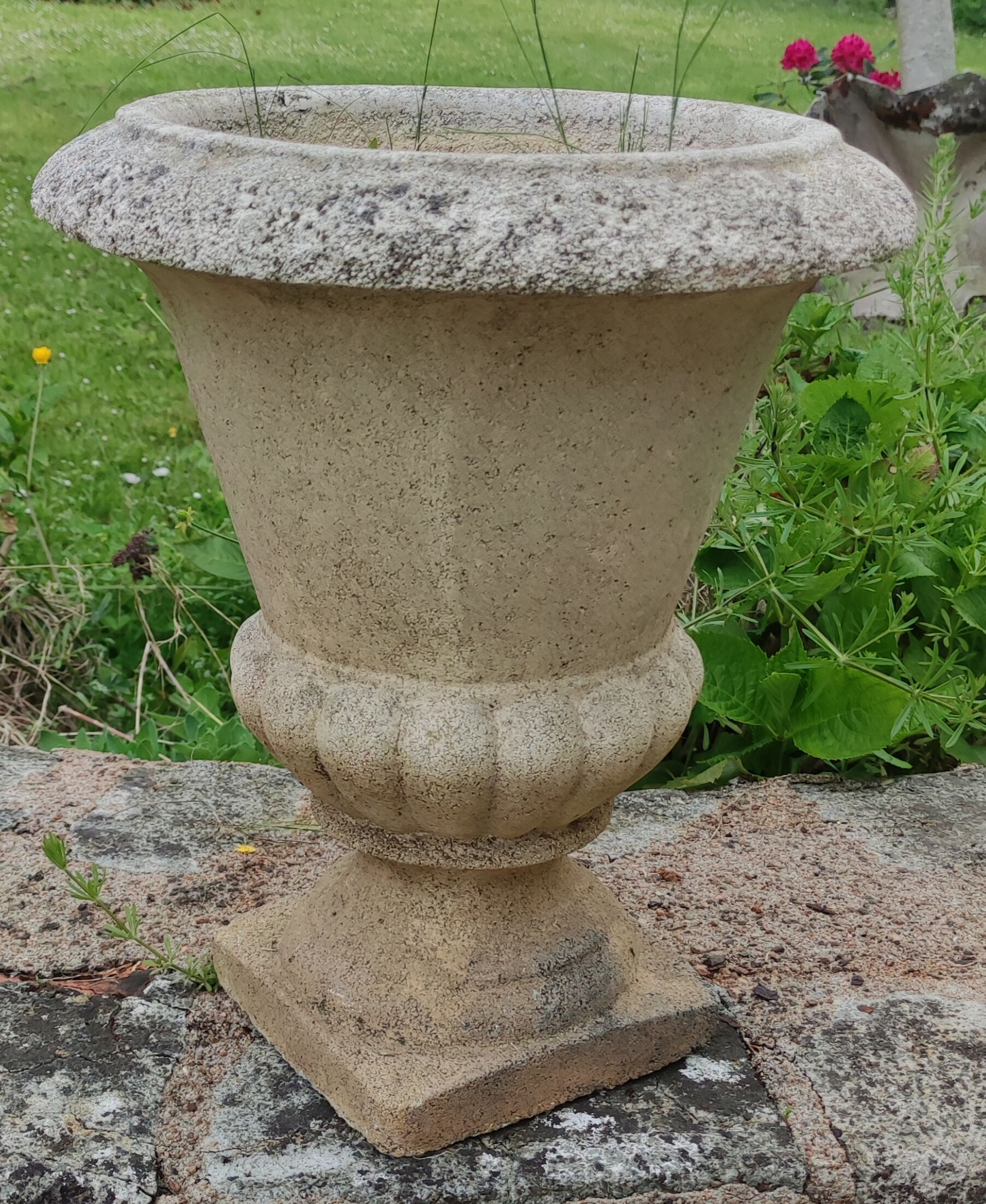 Ancient Medici stone vase