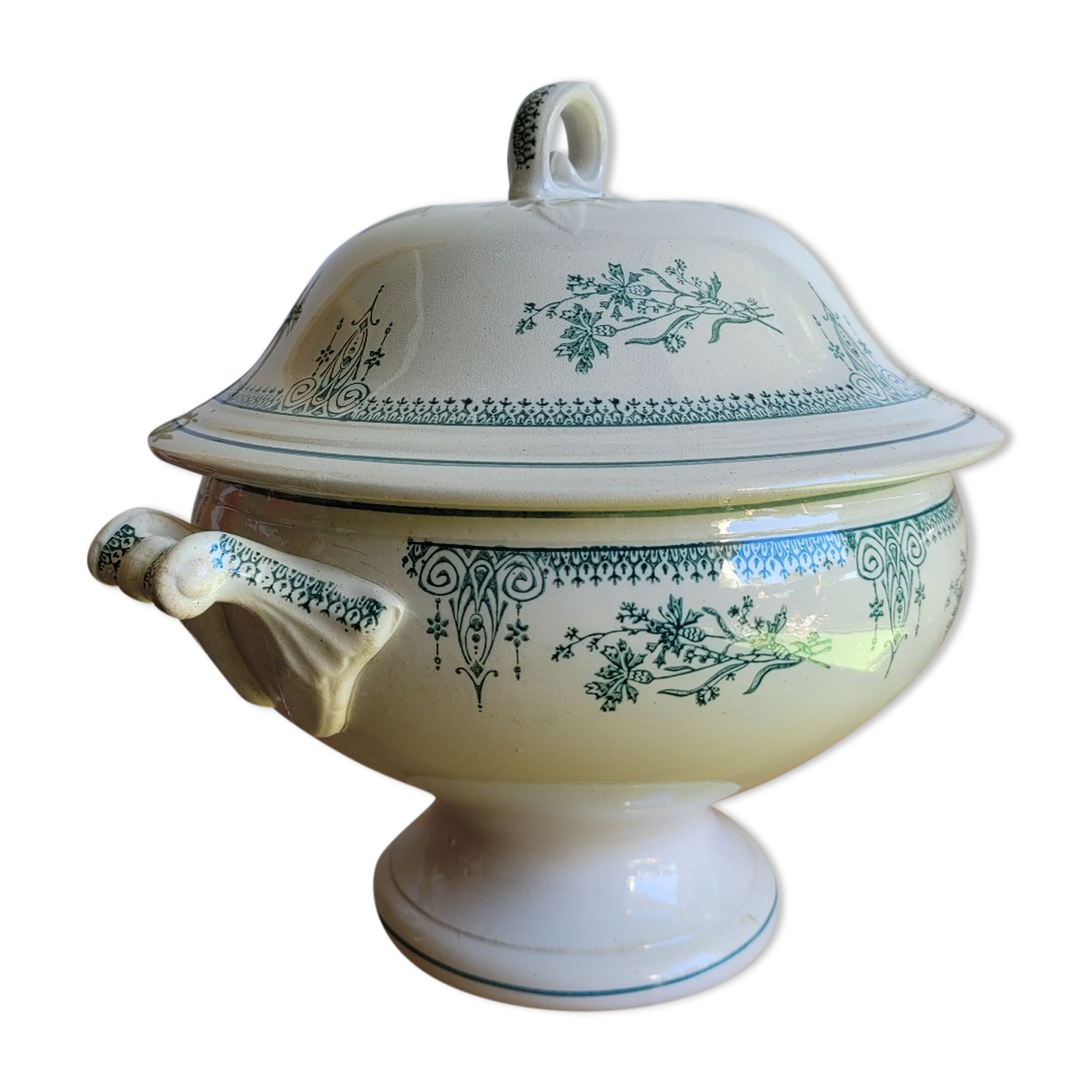 Souptureen model 4003 St Amand