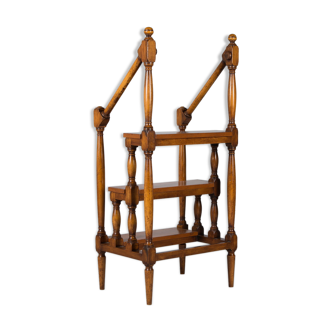 Library stepladder