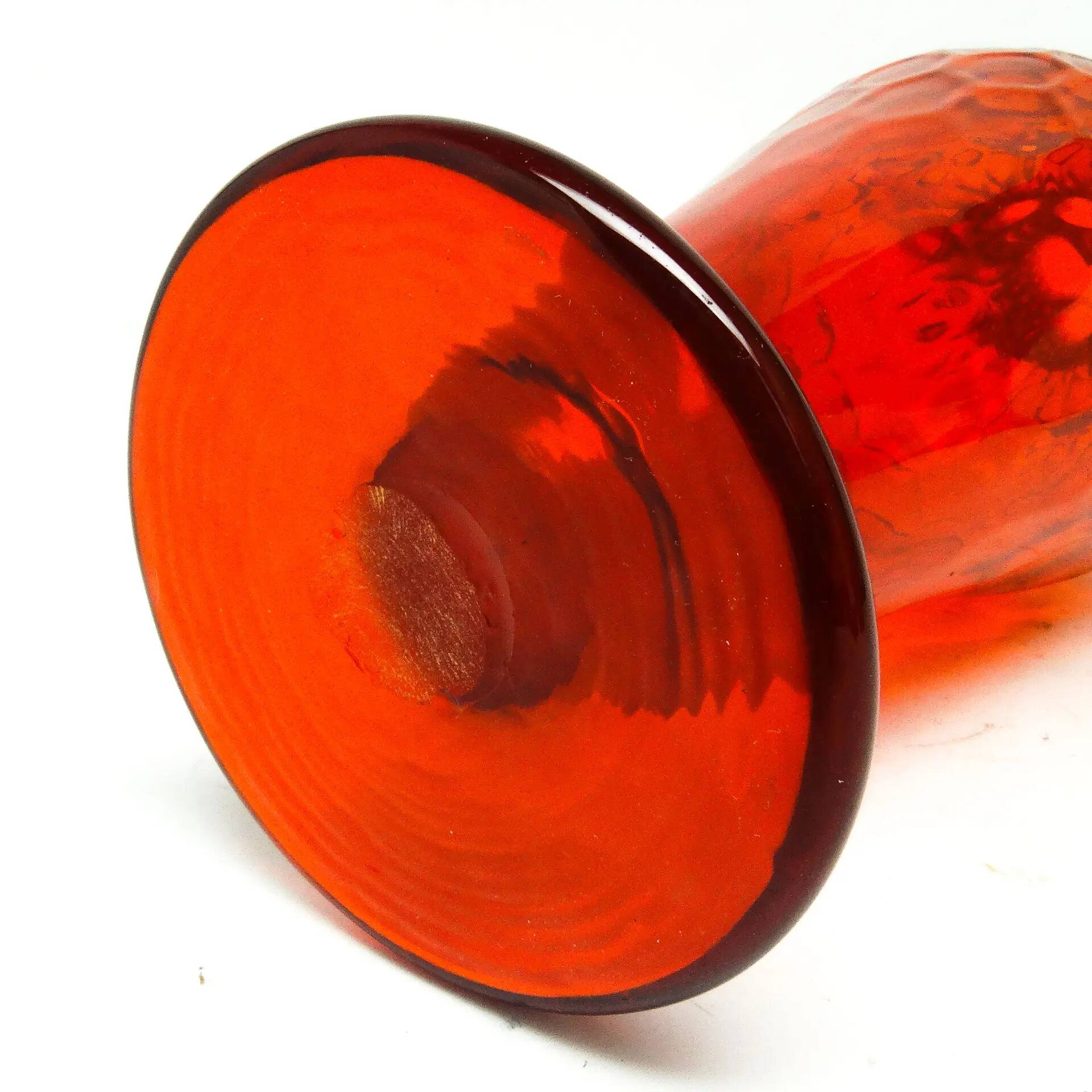 Vase, modernism, red glass, designed by M. Gołogórski, Poland, 1970s