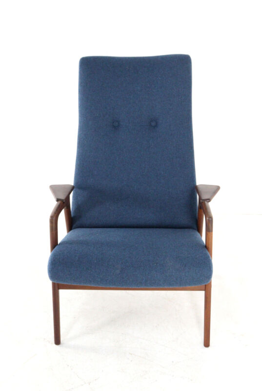 Pastoe Ruster by Yngve Ekstrom Armchair FT08 - new upholstery