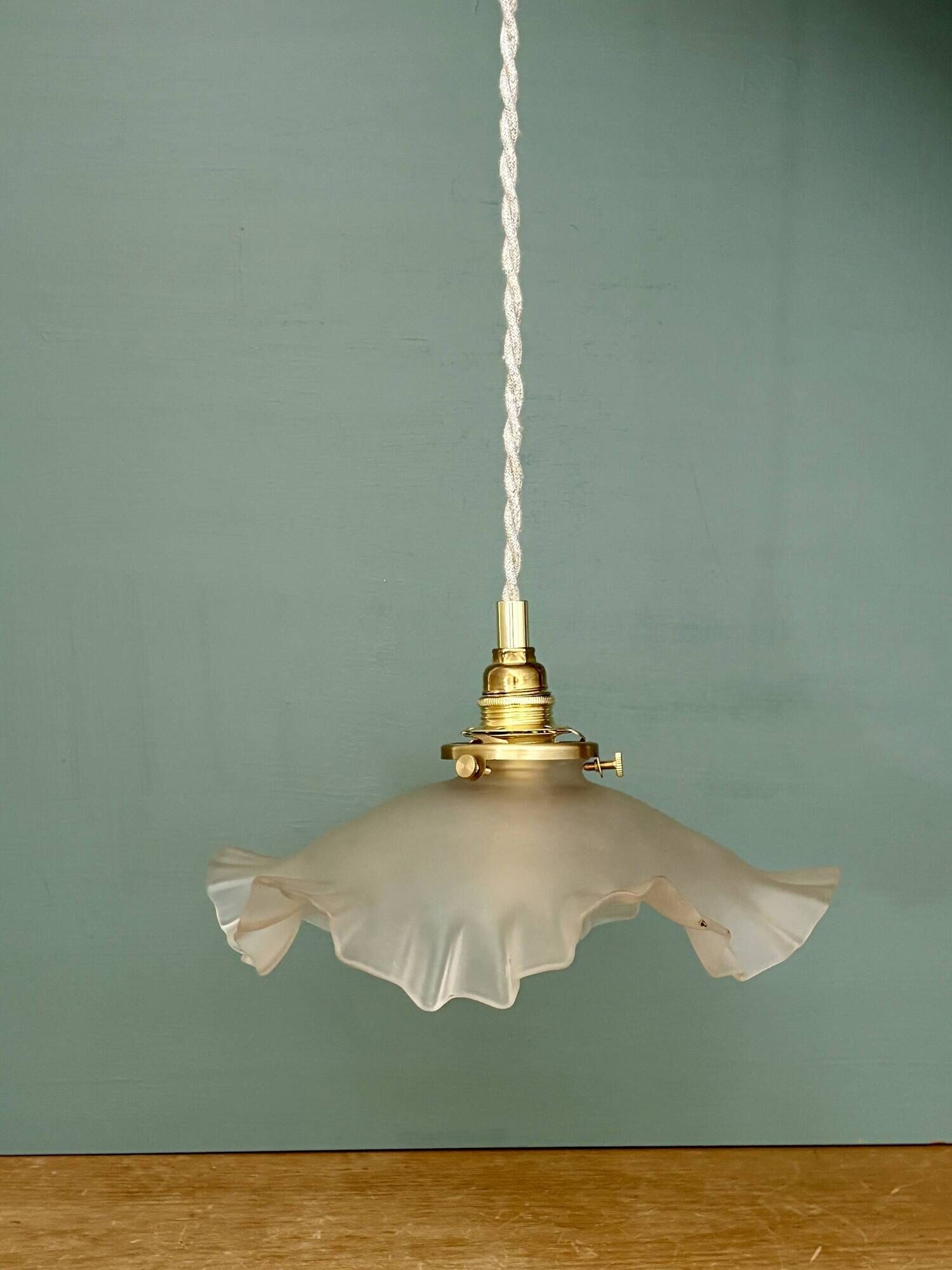 Suspension vintage lampshade in frosted glass (DEP01)