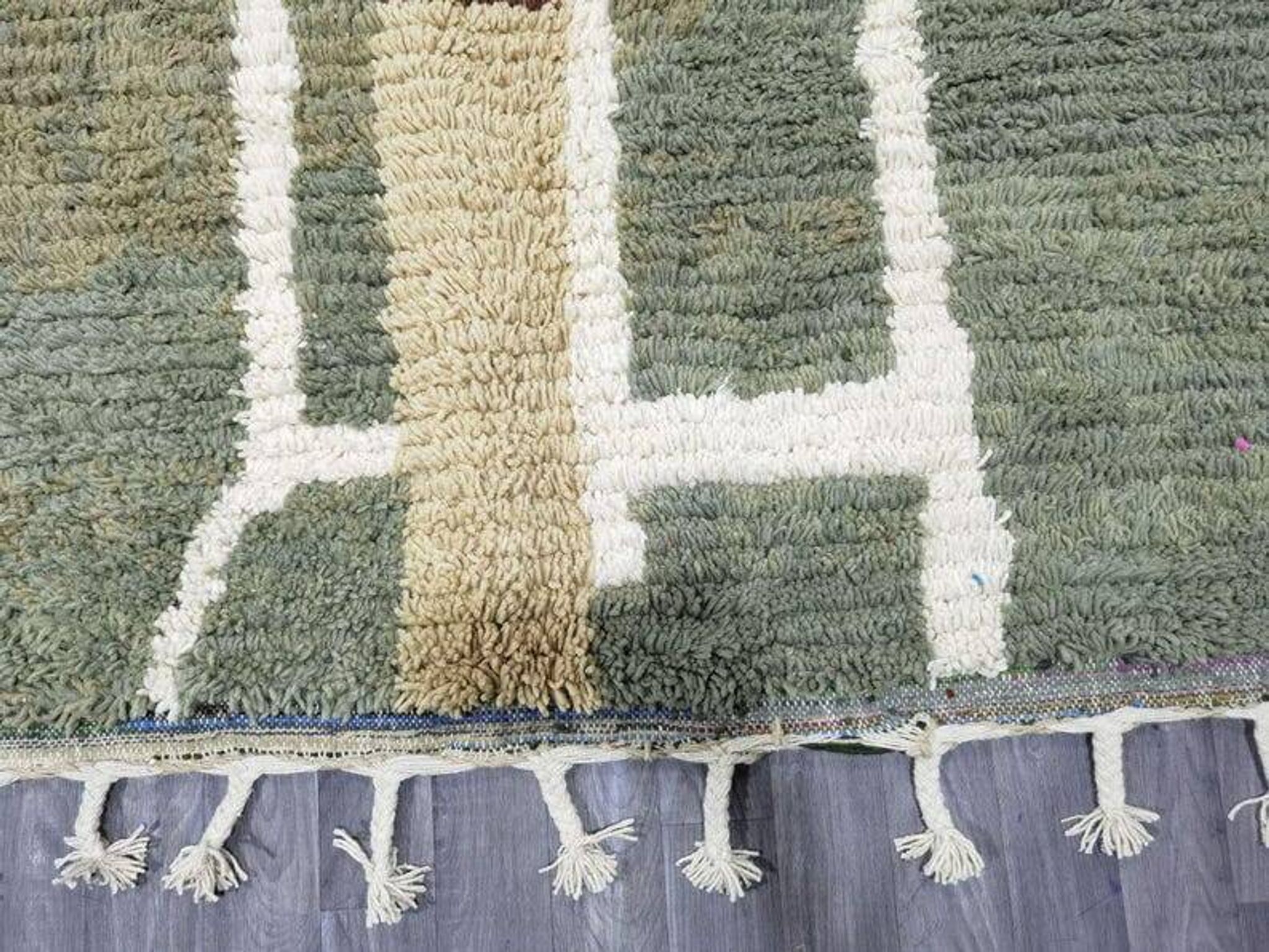 Tapis berbère fait main sur mesure à motifs colorés 1,4/2,6 m