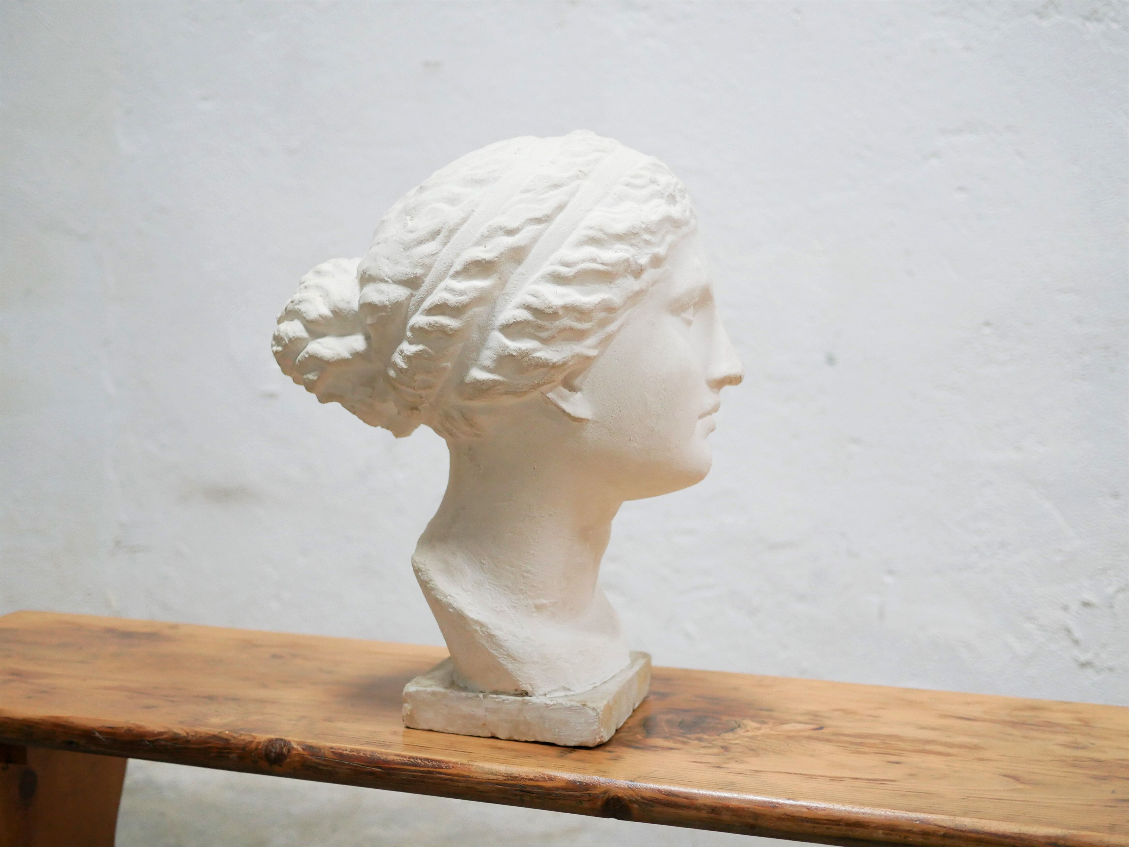 Tête de femme vintage en plâtre