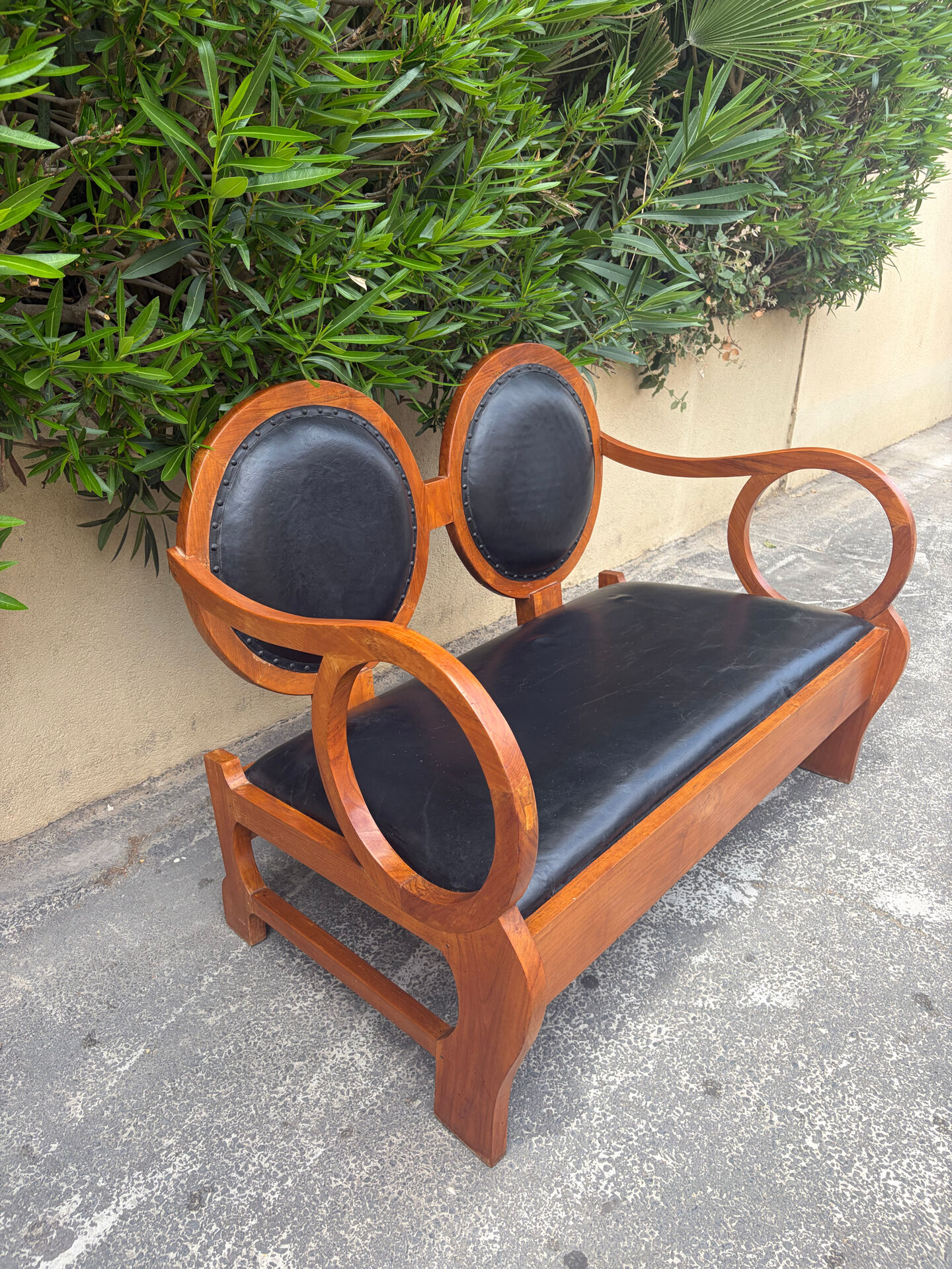 original Hungarian Art Deco bench in walnut by Lajos Kozma