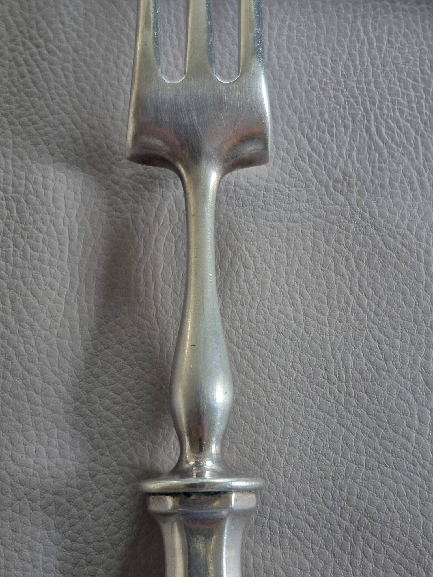 Antique Christofle silver-plated leg fork – A613