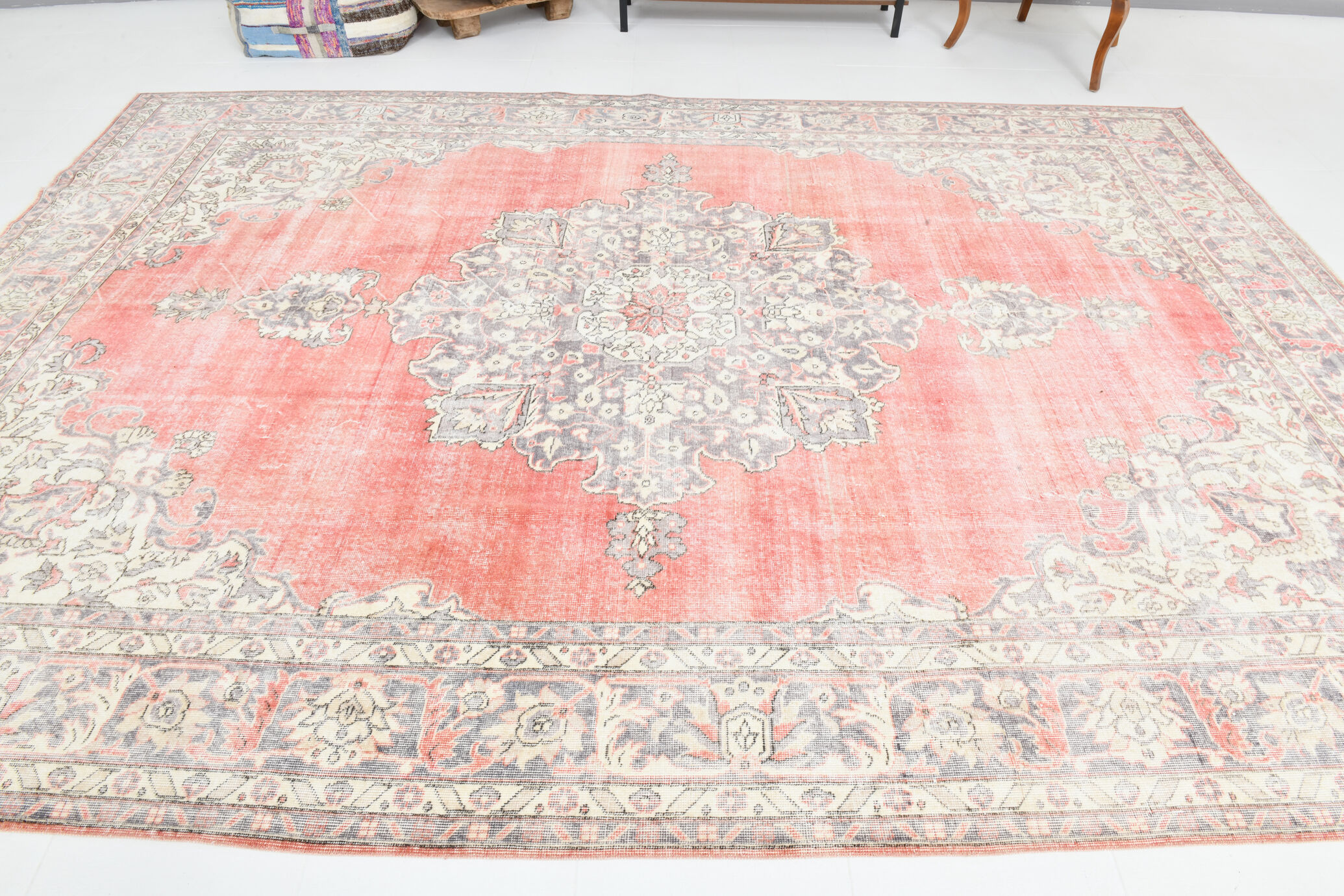 9x13 Oversize Rustic Vintage Rug, 274x389Cm