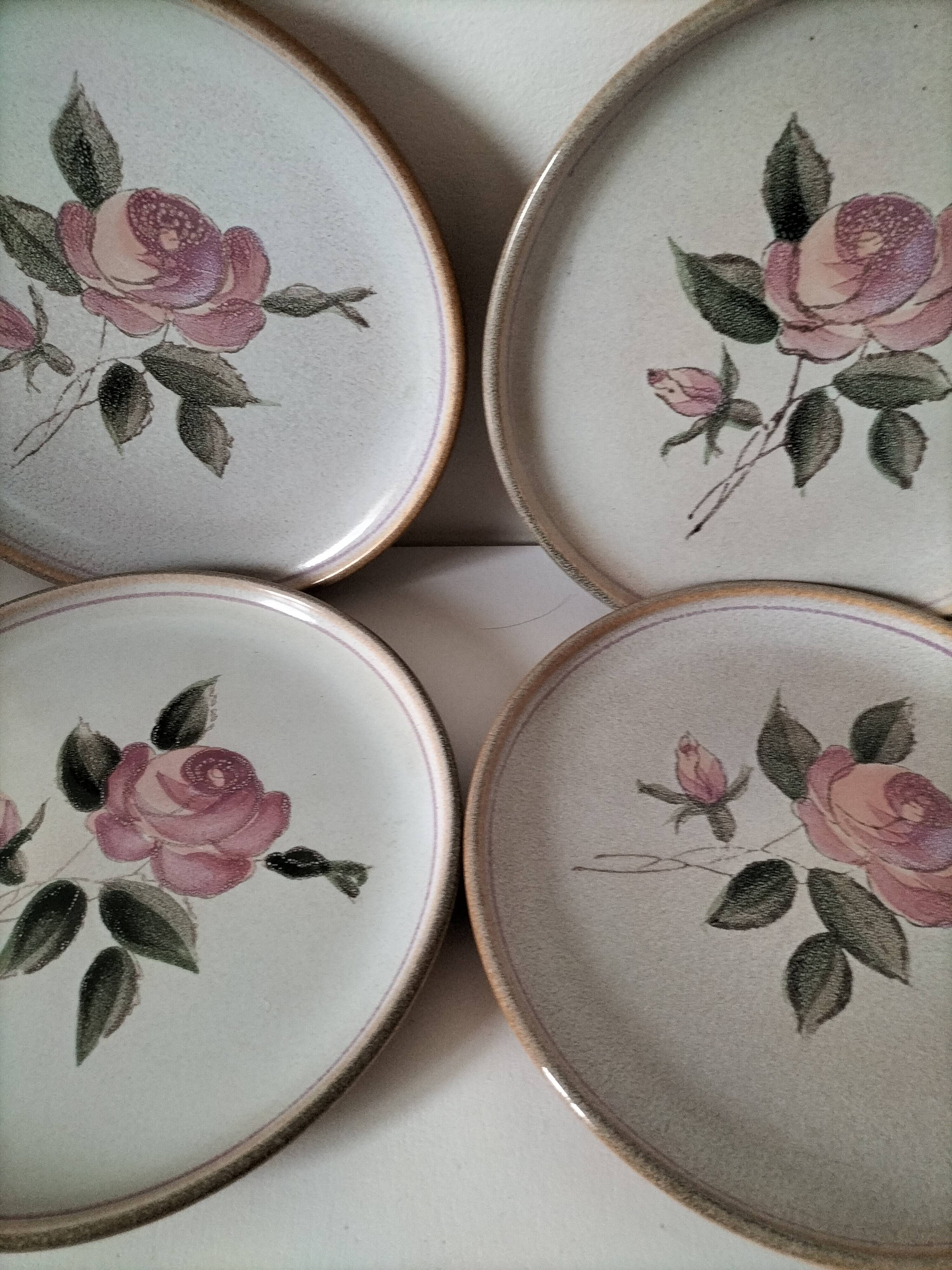 Ensemble 4 assiettes MBFA Pornic modèle Rosita