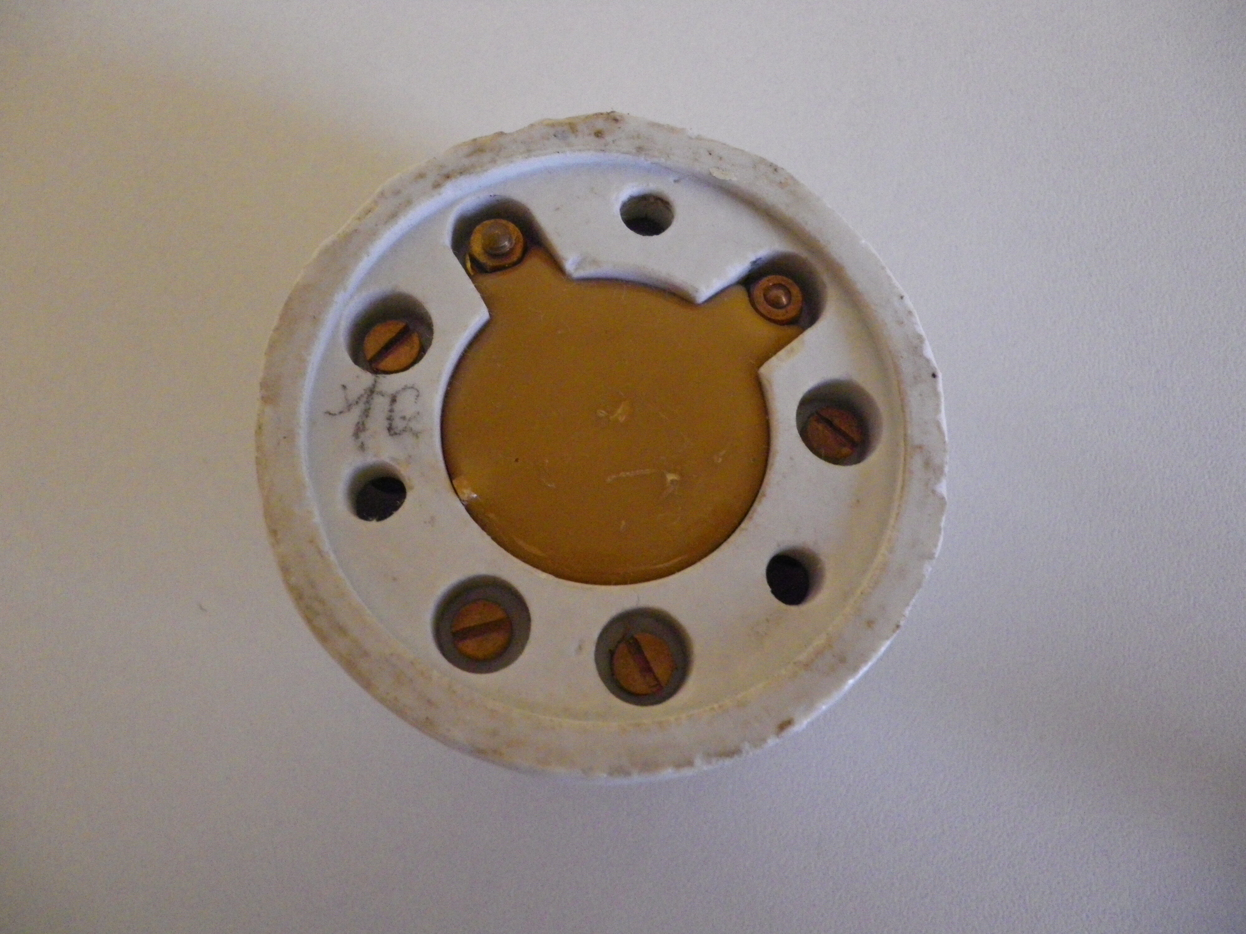 1970 Decoration Shine Receiver Clock with porcelain rose window