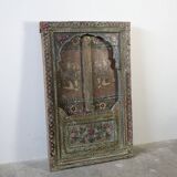 Fenêtre en bois peinte