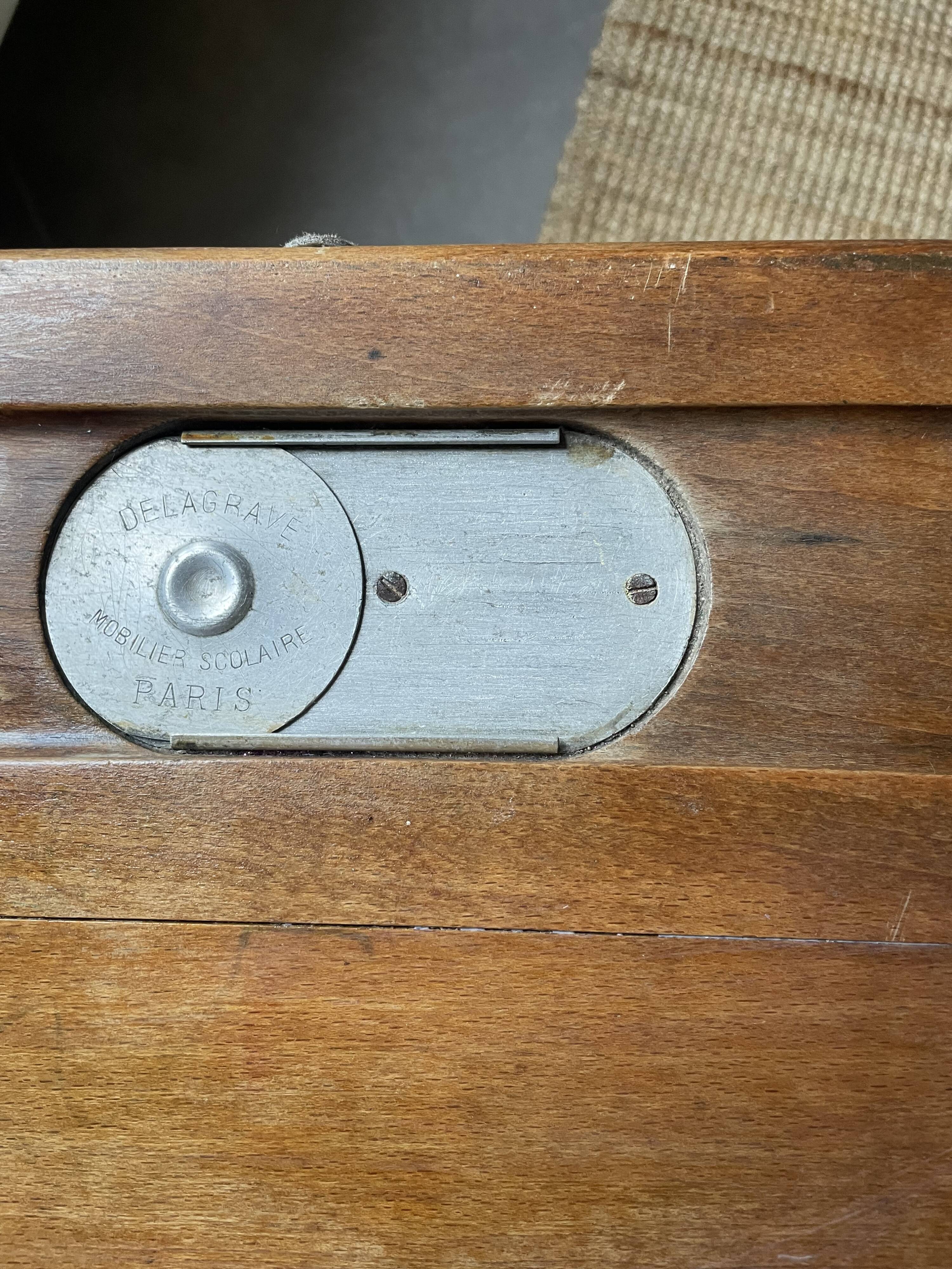 Vintage school desk - Maison Delagrave