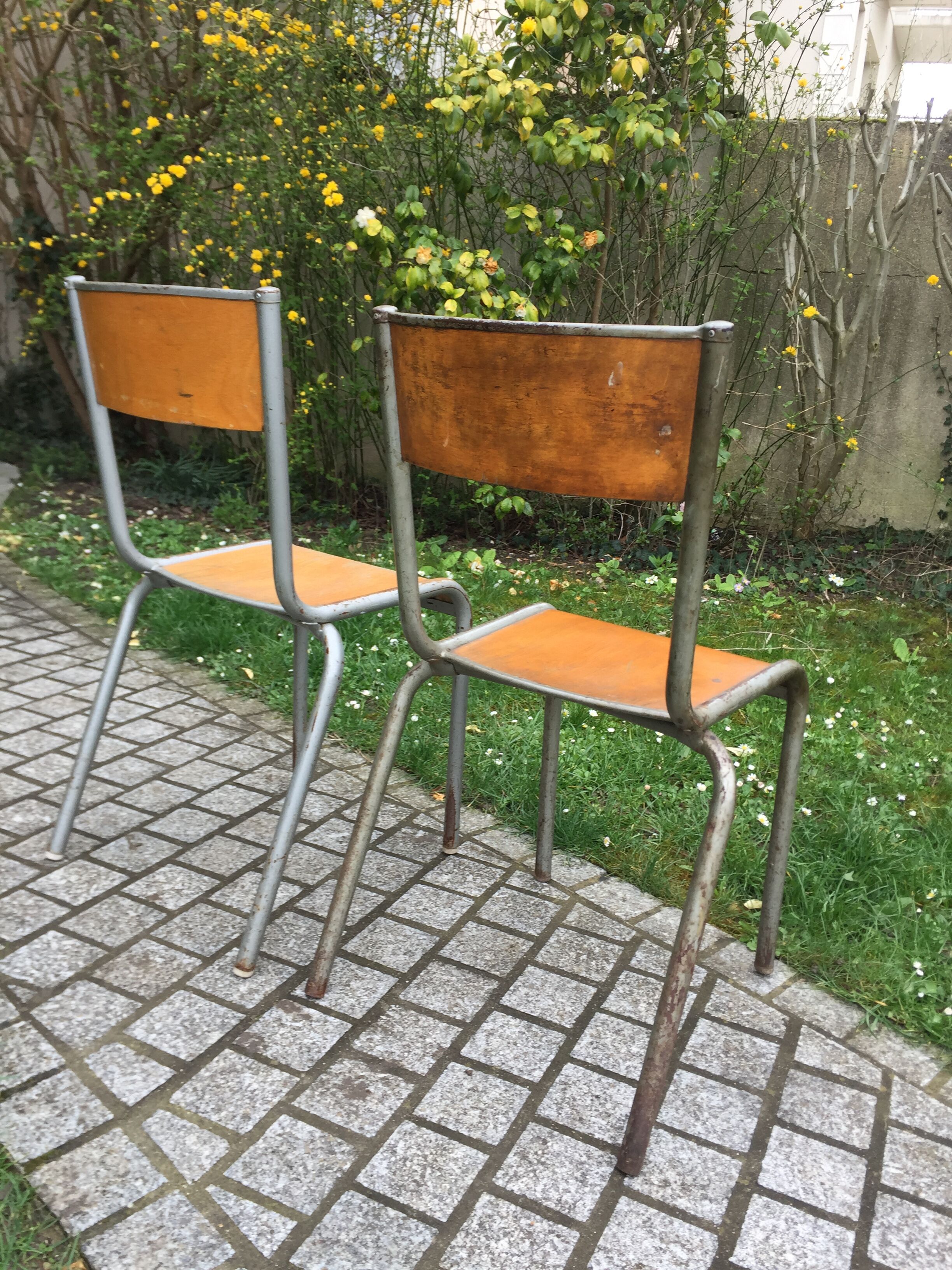 School mullca 510 vintage 1960 adult chairs pair