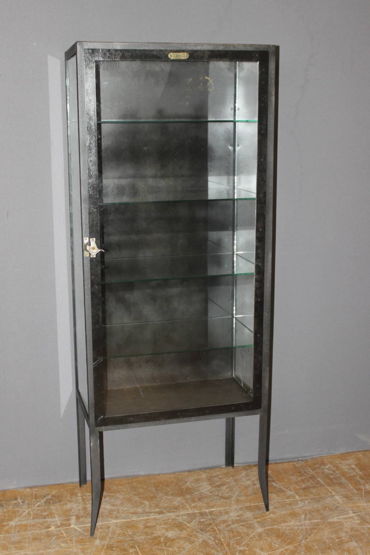 Metal medical display case, circa 1940
