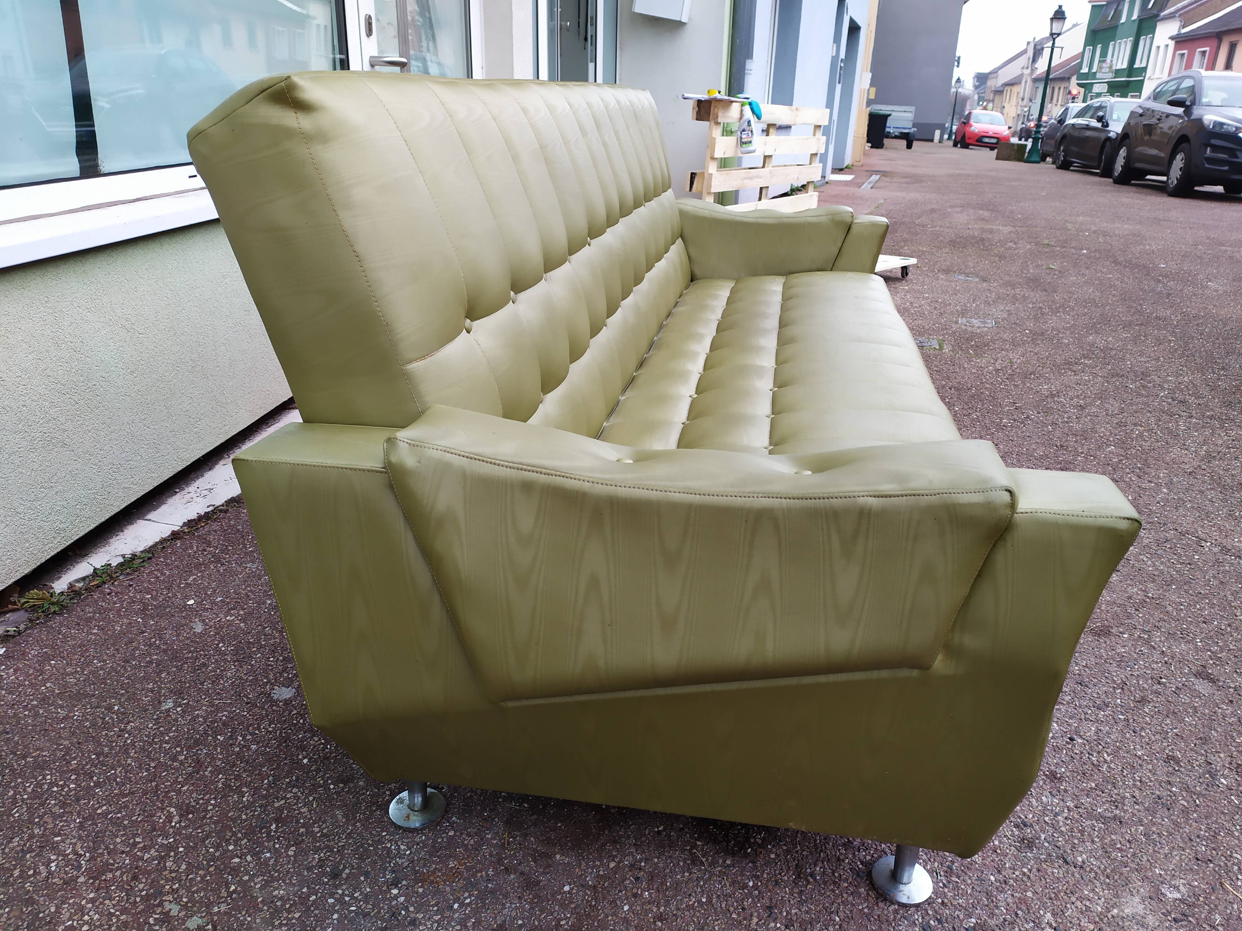 Canapé lit 3 places vintage skaï effet bois vert 1970