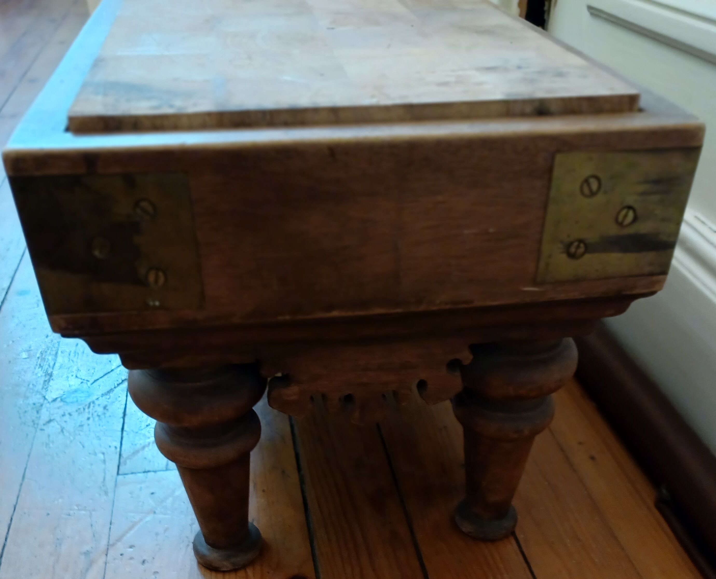Butcher's log