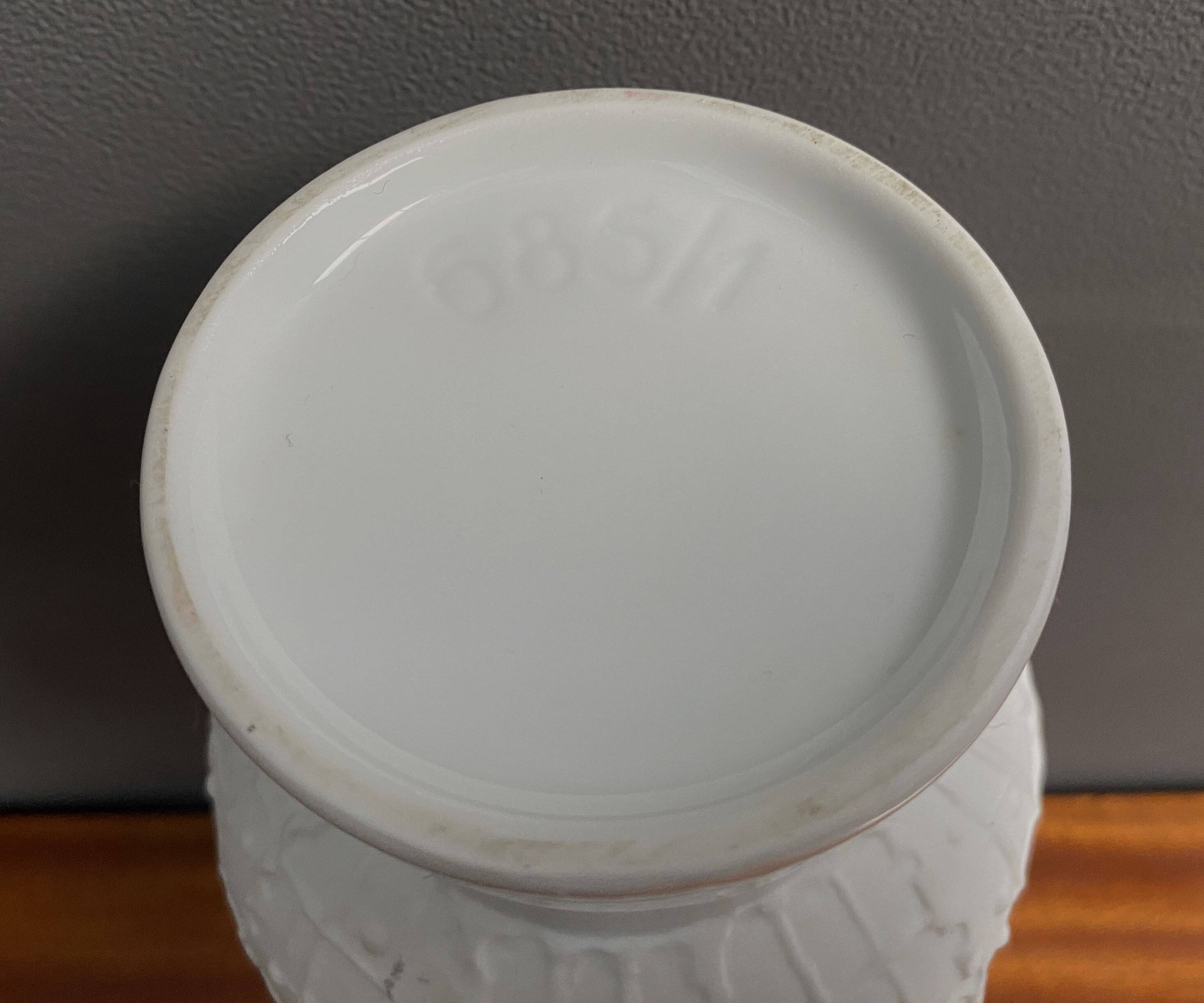 White bisuit ceramic vase by KPM 1960s