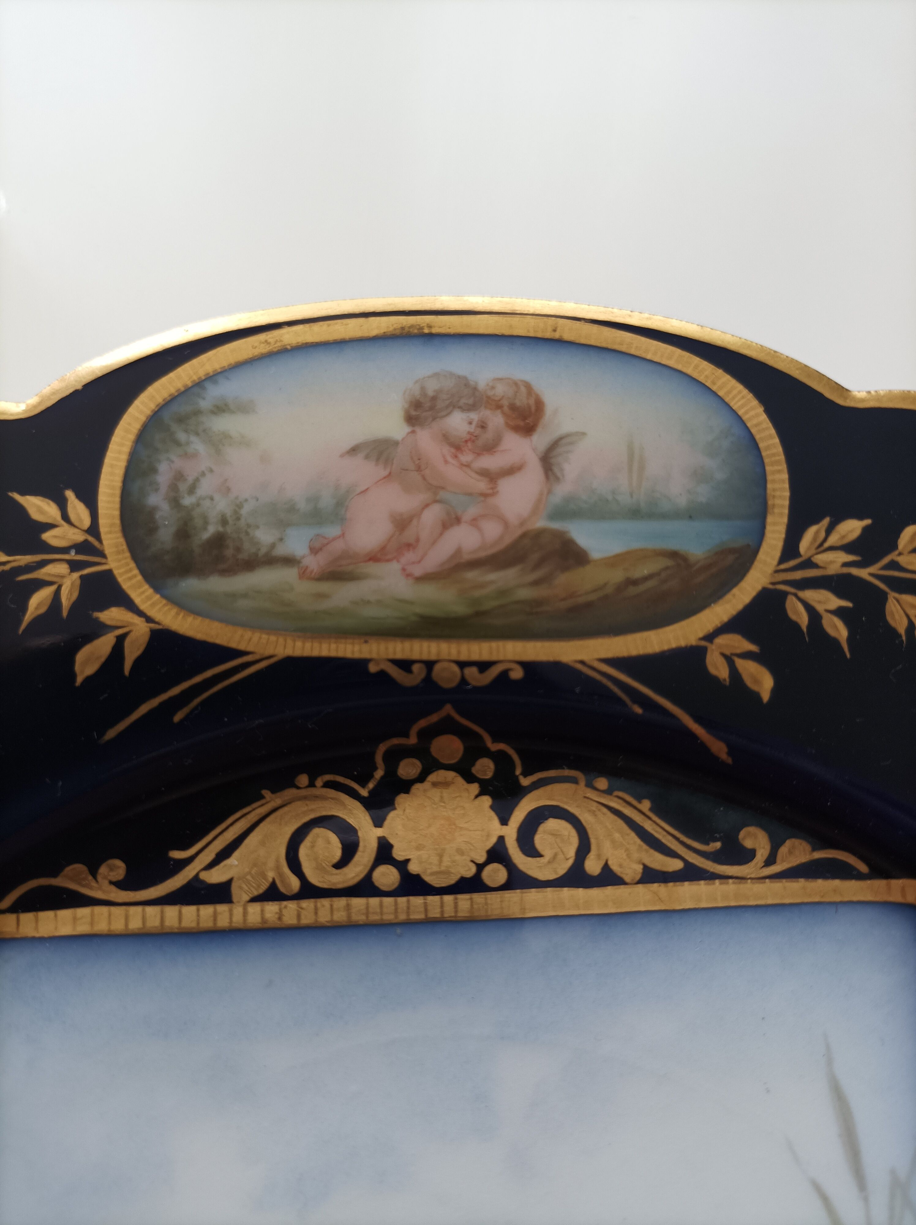 Assiette en porcelaine fine G Buisson Lyon