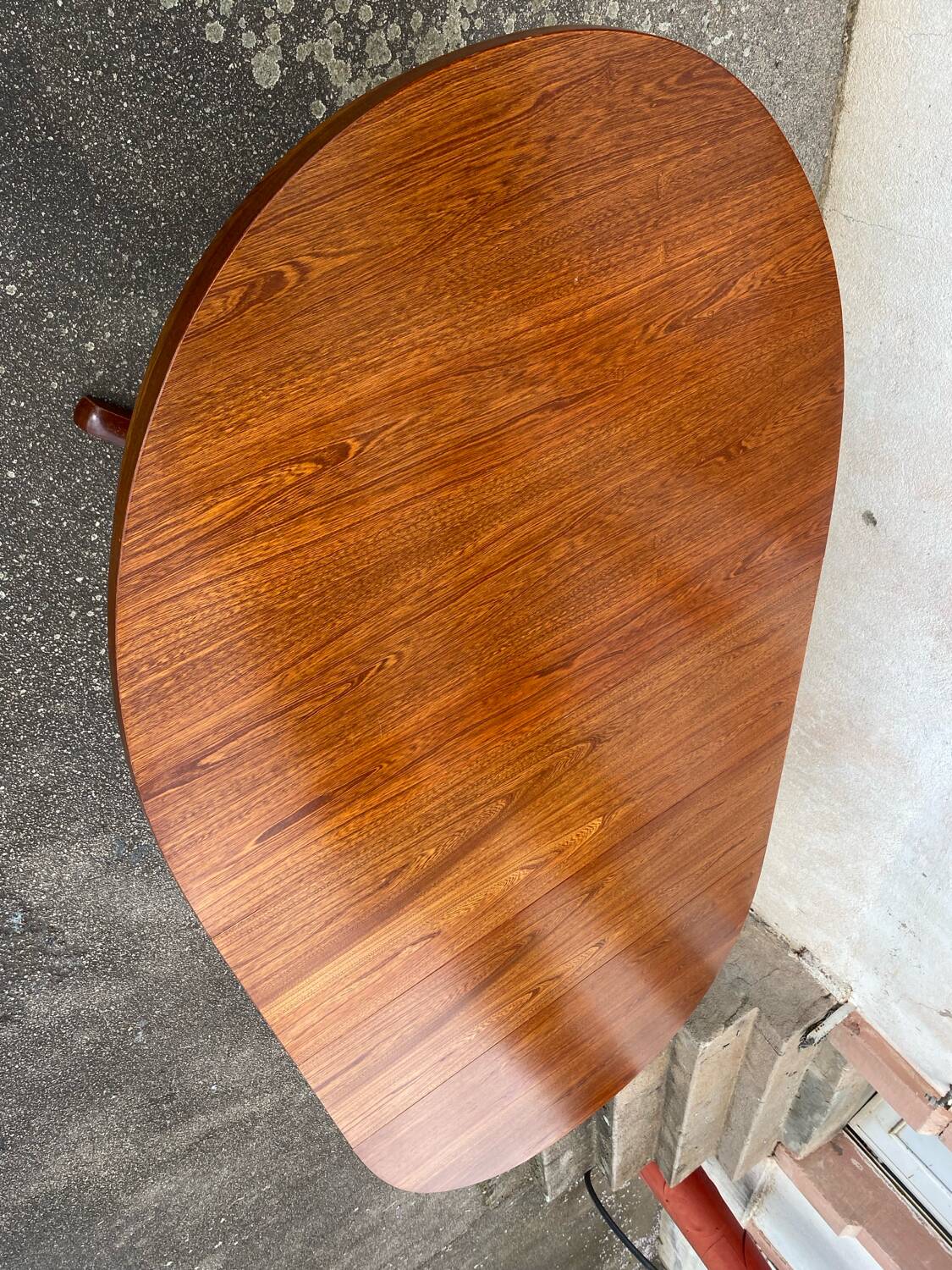 Baumann table for 10 guests