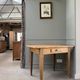 Petit bureau vintage en chêne et pin massif (rénové)