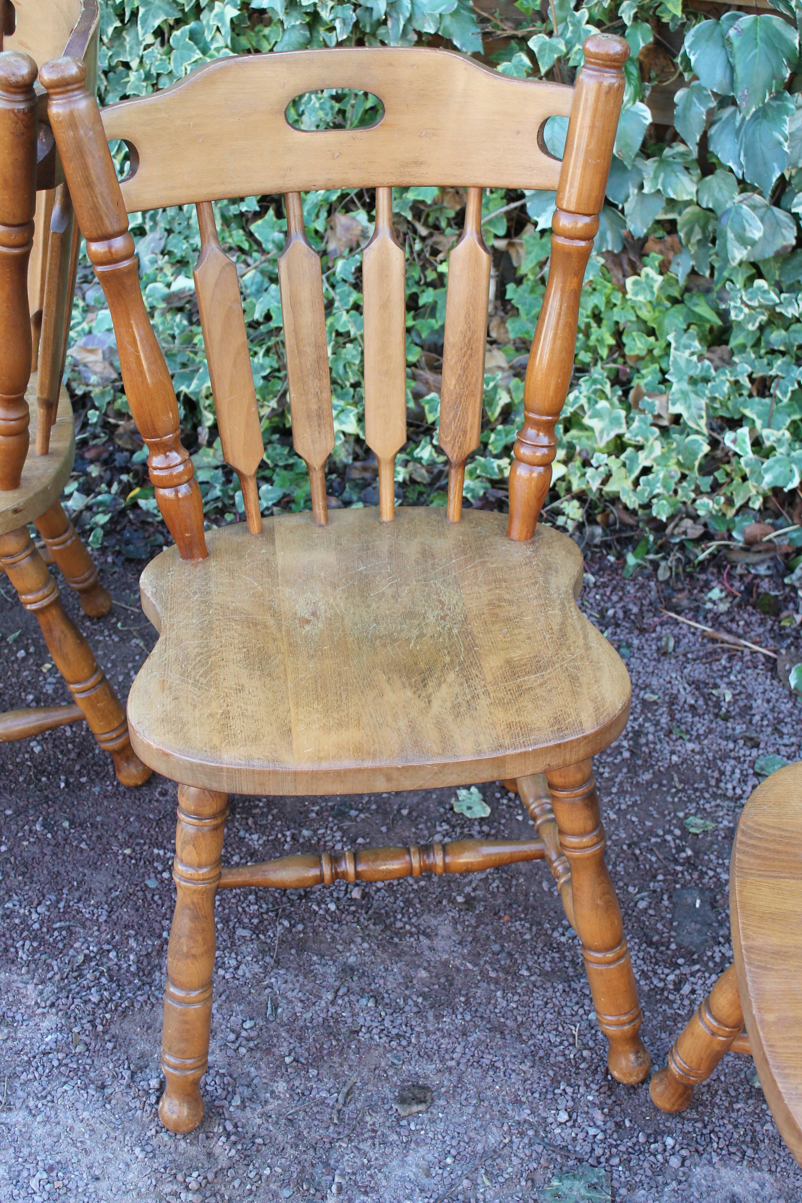 Lot of 4 western chairs