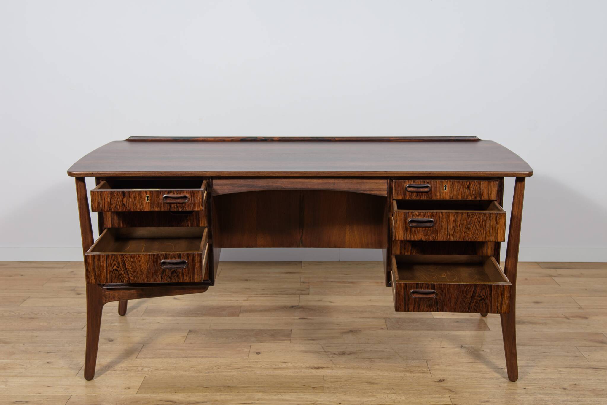Mid-Century Modern Danish Rosewood Desk by Svend Åge Madsen for H.P. Hansen, Denmark, 1960s