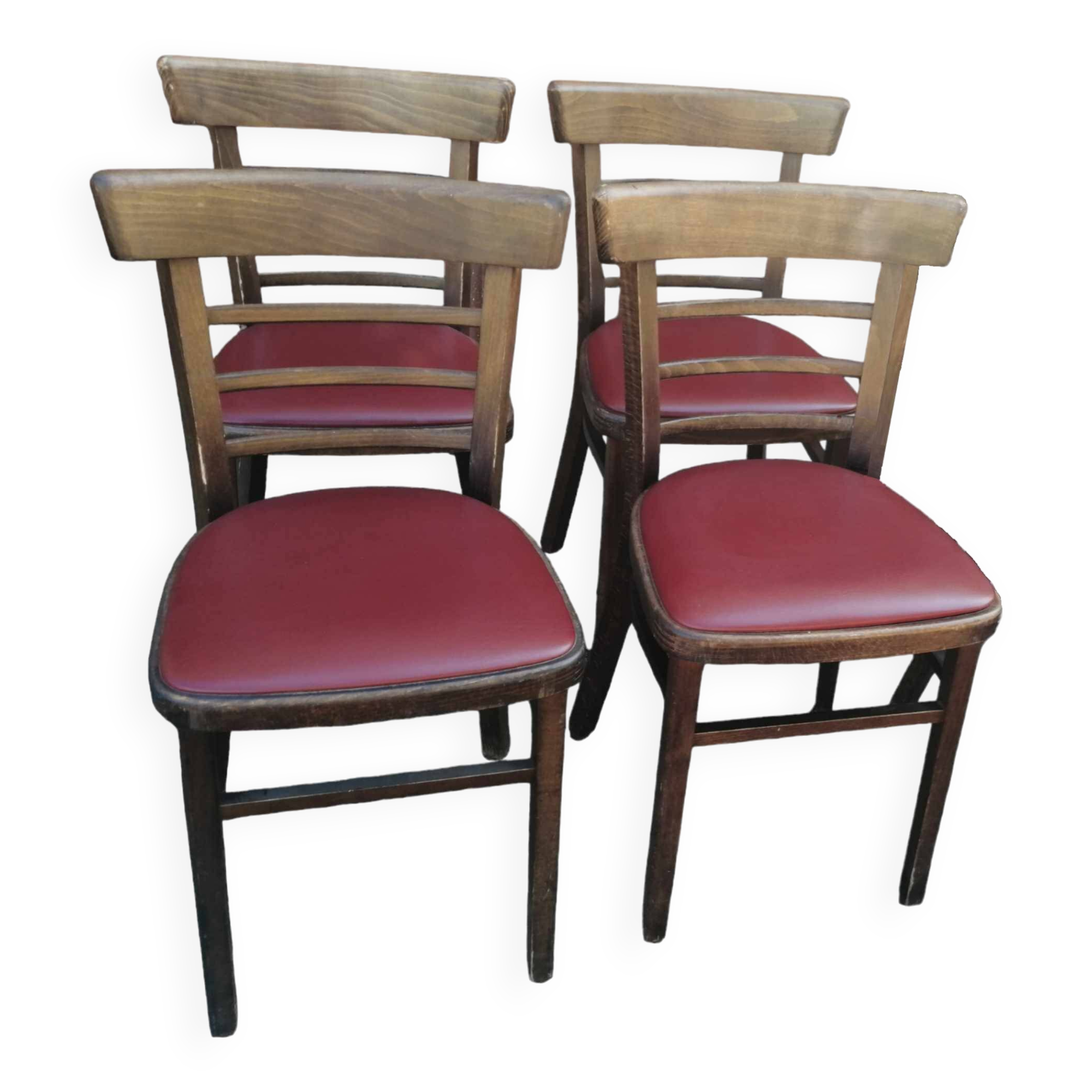 Lot de 4 chaises bistrot TON en bois courbé et assises en skaï rouge vintage.