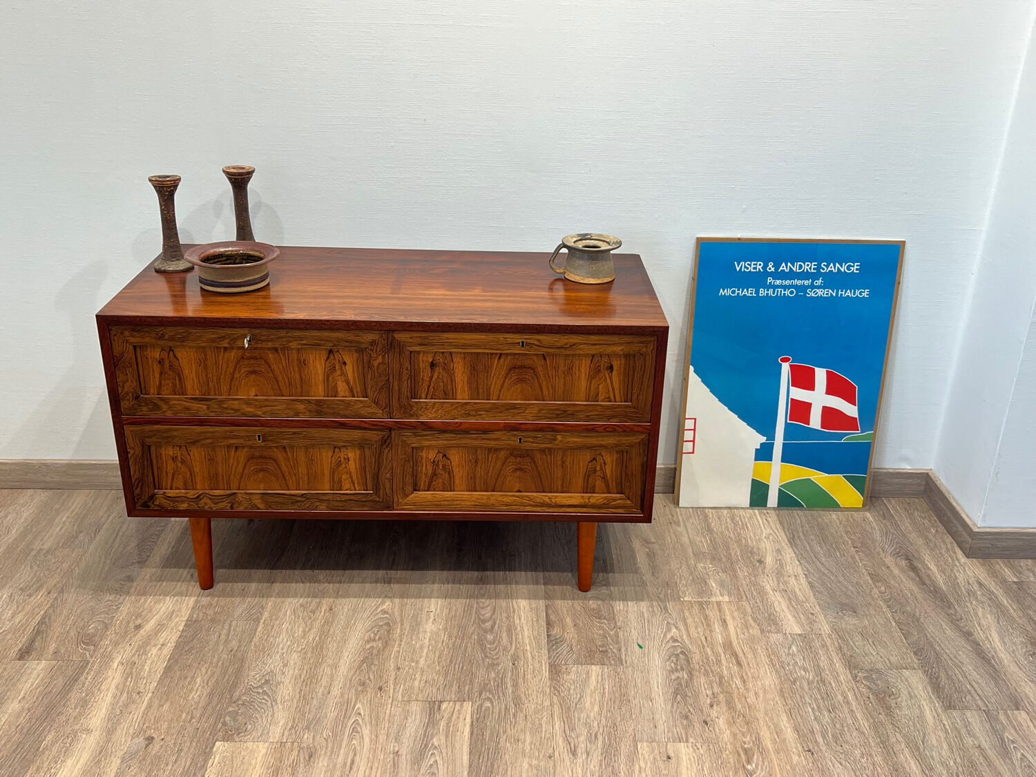 Low Scandinavian cabinet in Rio rosewood