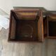 Caches-pots vintage en bois et cannage