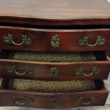 Rustic walnut chest of drawers from the 18th century