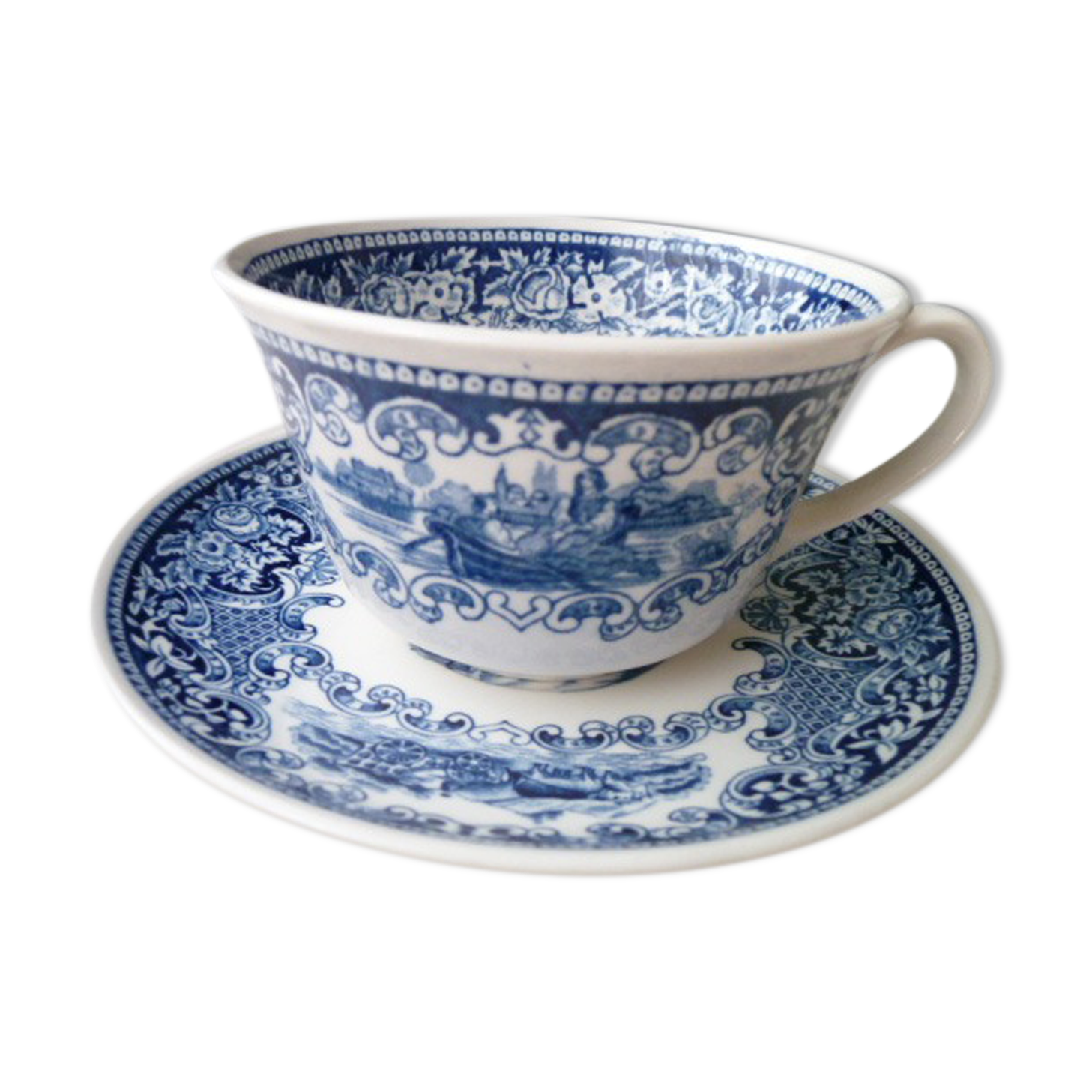 Royal Sphinx Maastricht porcelain tea cup