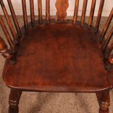 Windsor armchair in ash and elm from the early 19th century