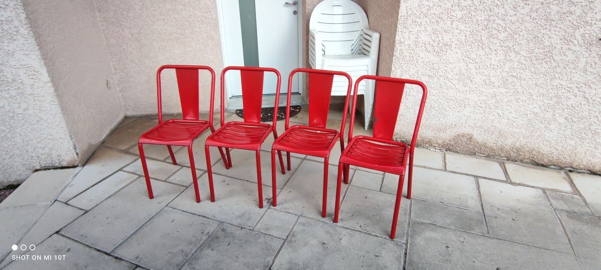 Chaises tolix modèle T4