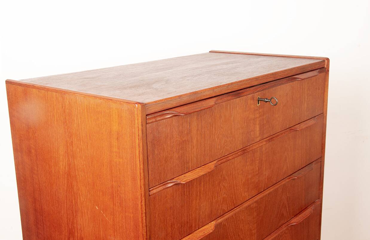 Large Danish chest of drawers, tallboy, 7 teak drawers by Henning Jørgesen.