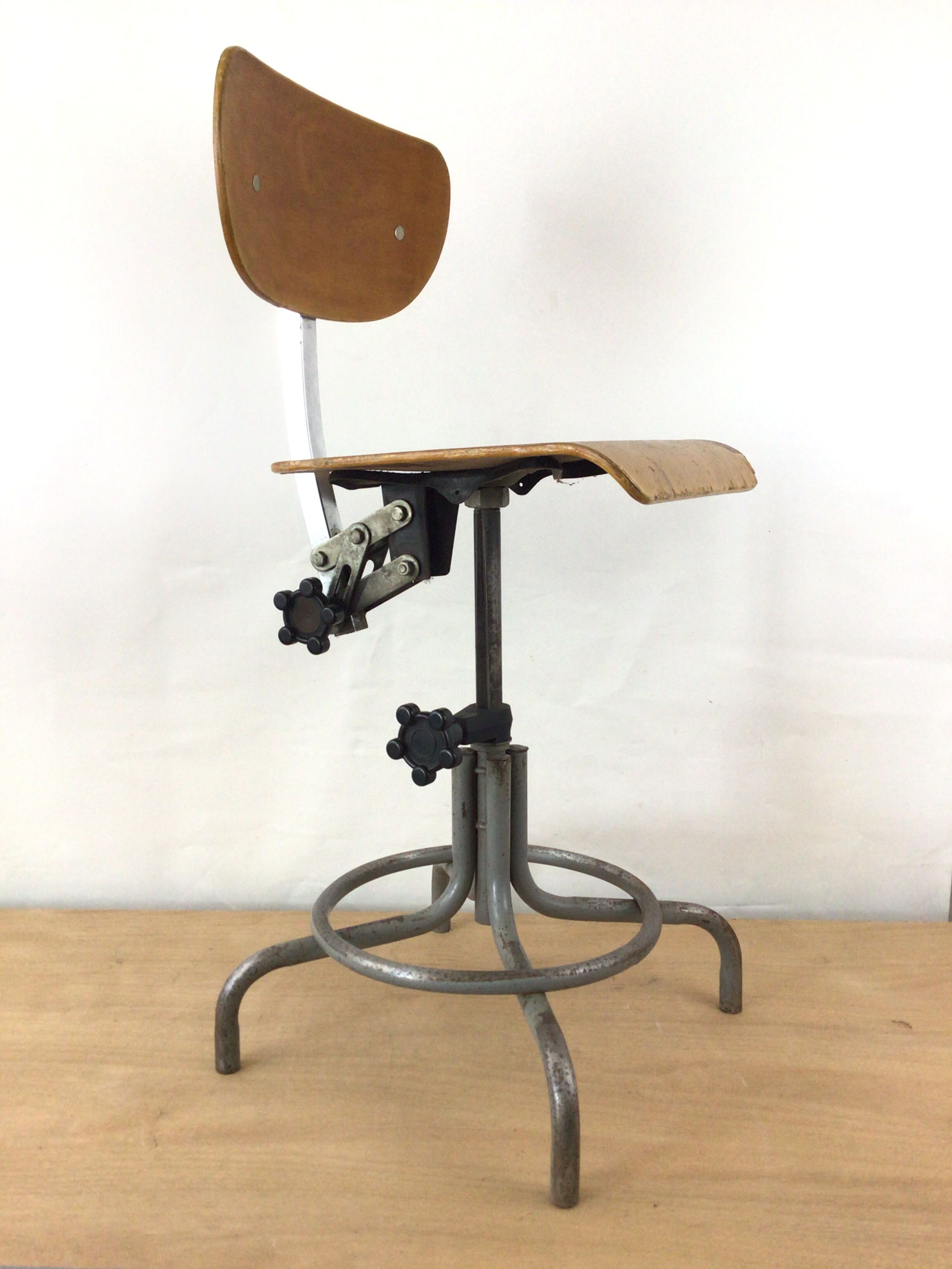 Chaise industrielle bois et metal